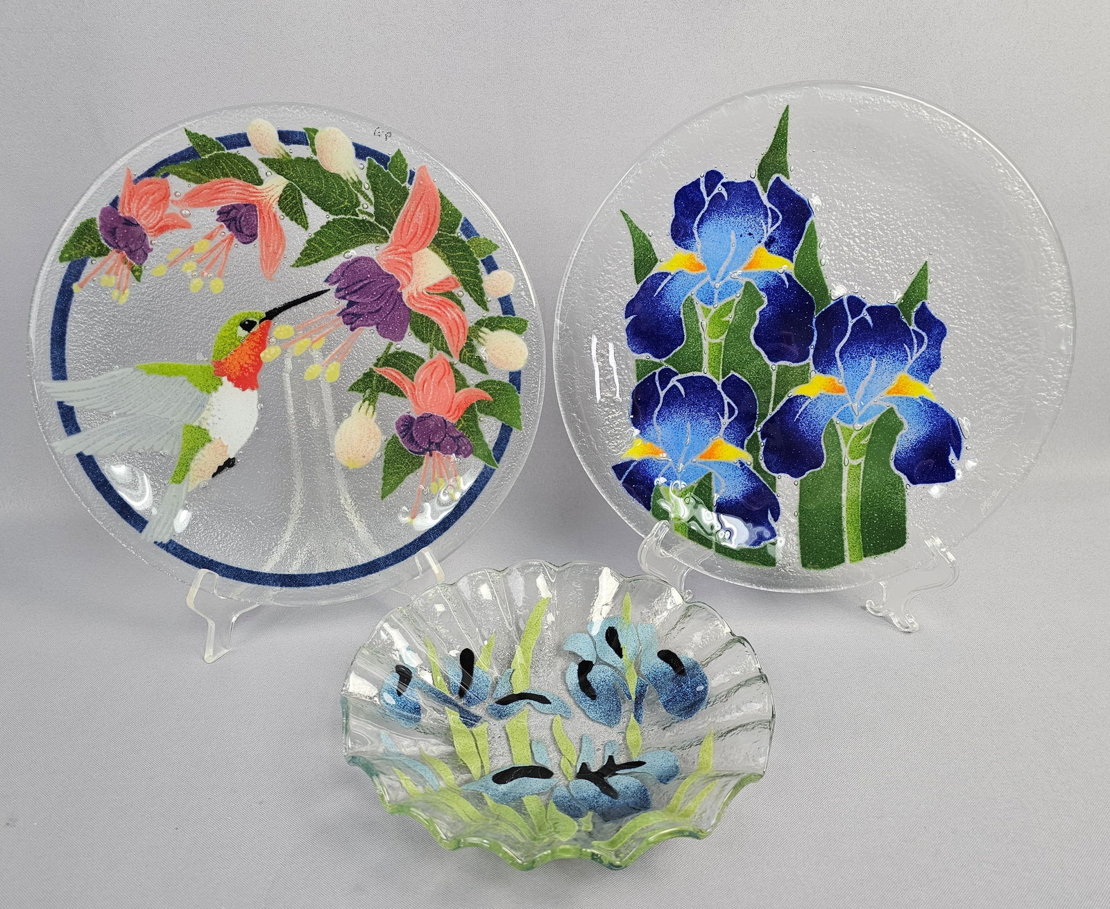 A Trio of Fused Art Glass Pieces Inc Signed Peggy Karr Plates (1 of 19)
