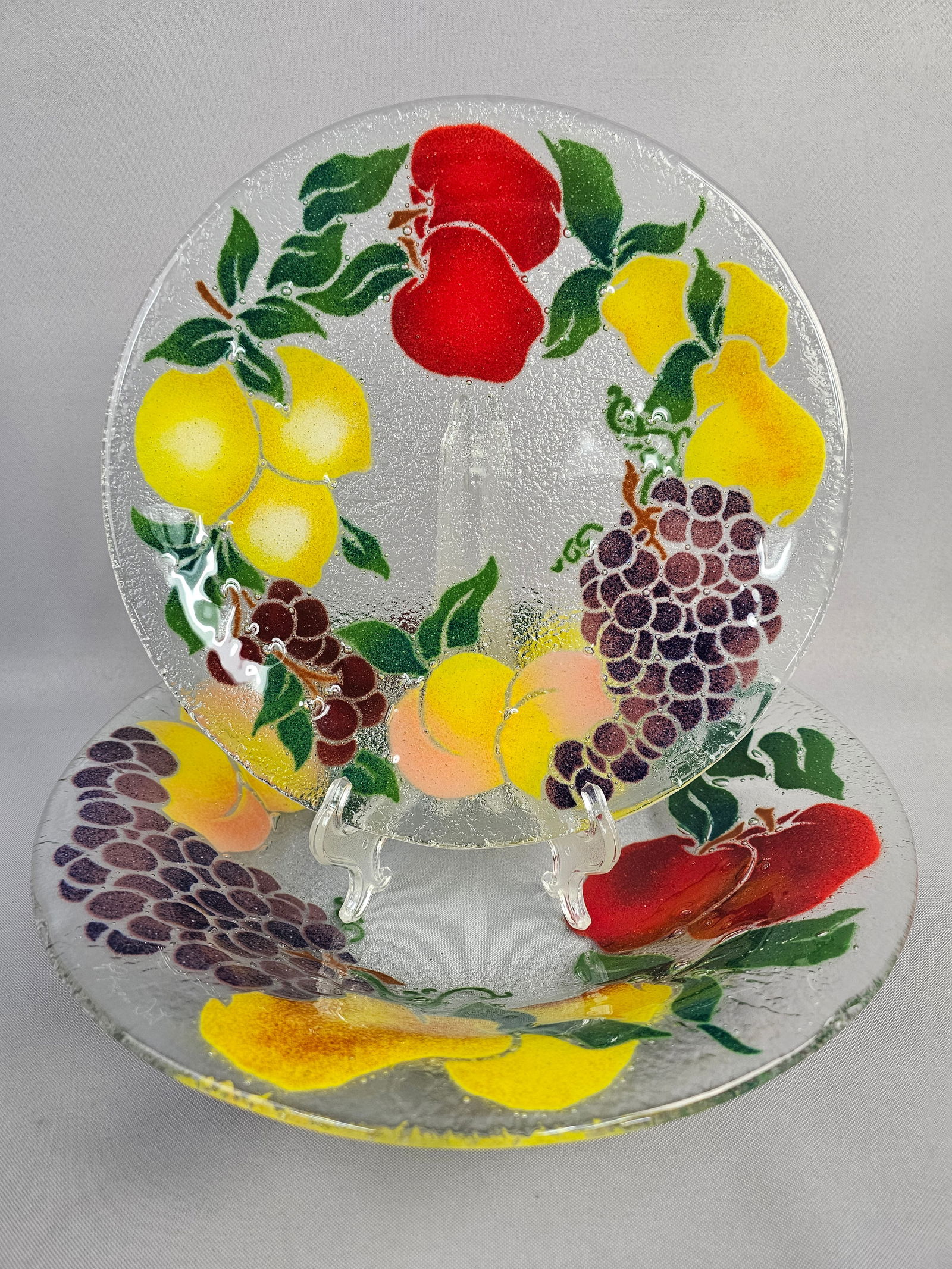 A Pair of Peggy Karr Signed Fused Art Glass Harvest Fruit Pieces Plate and Bowl (1 of 10)