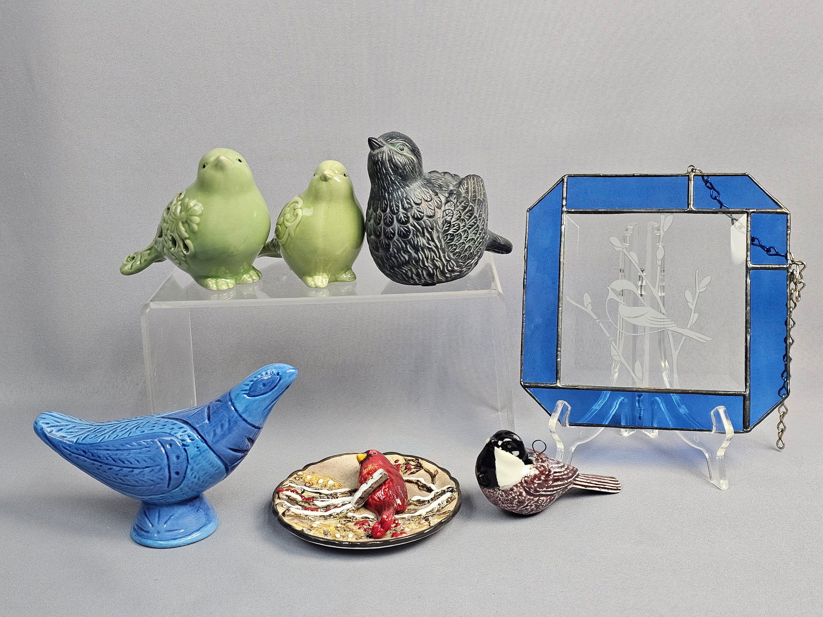 Bird-Themed Decorative Items including an Etched Leaded Glass Suncatcher (1 of 16)