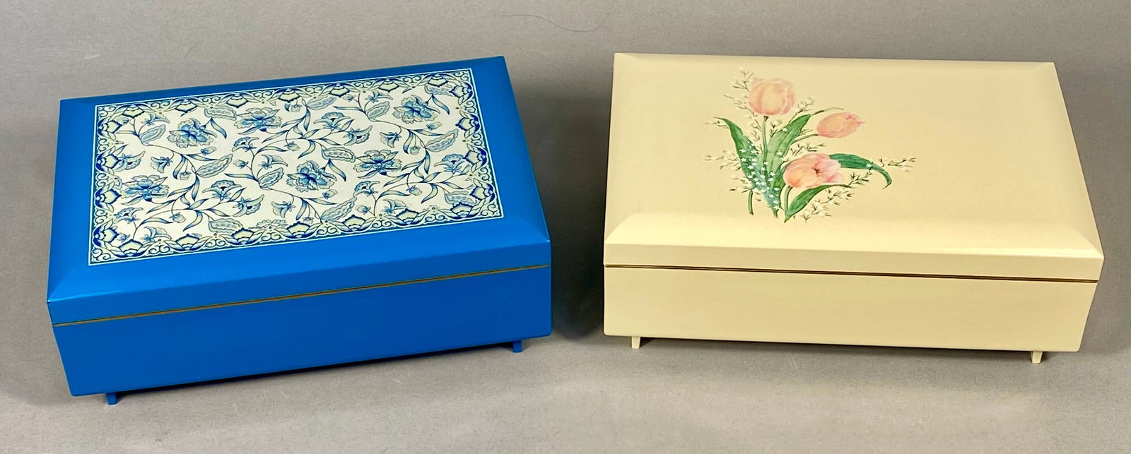 A Pair of Otagiri Lacquerware Musical Jewelry Boxes (1 of 6)