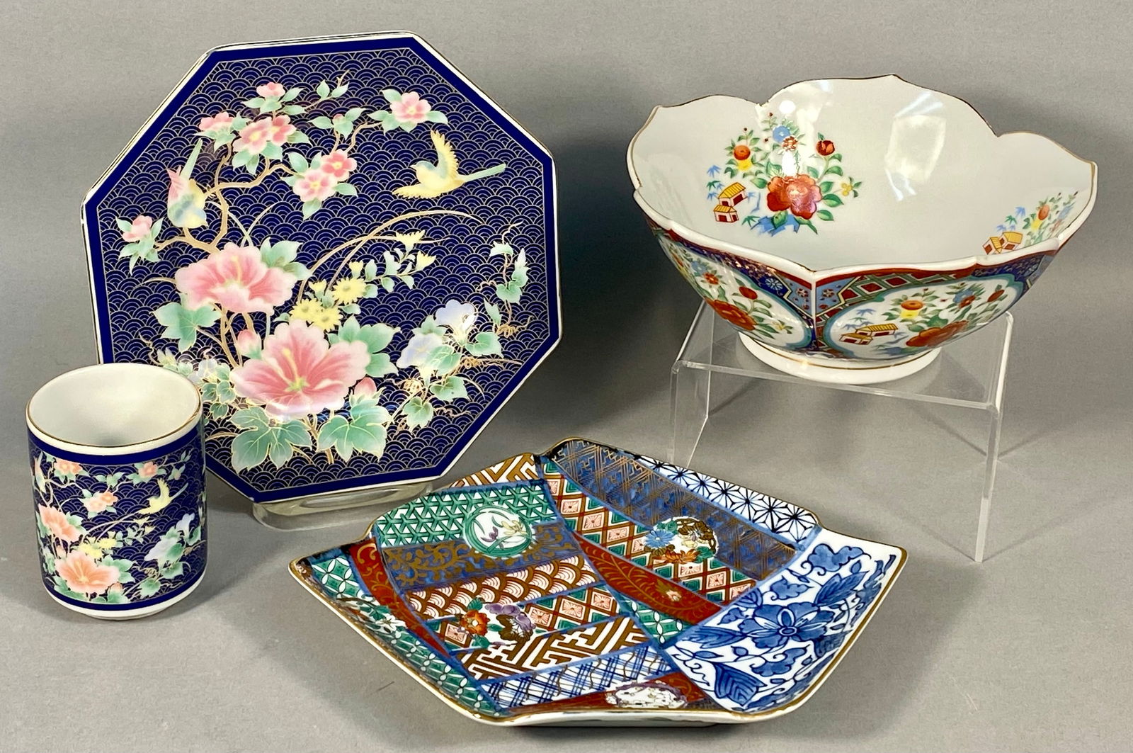 A Collection of Japanese Porcelain Decorative Wares (1 of 10)