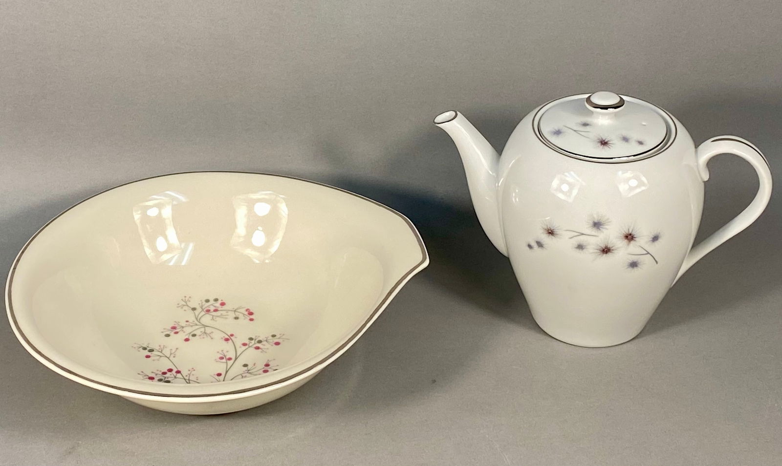 Two Creative Fine China Platinum Star Burst Tableware Items (1 of 7)