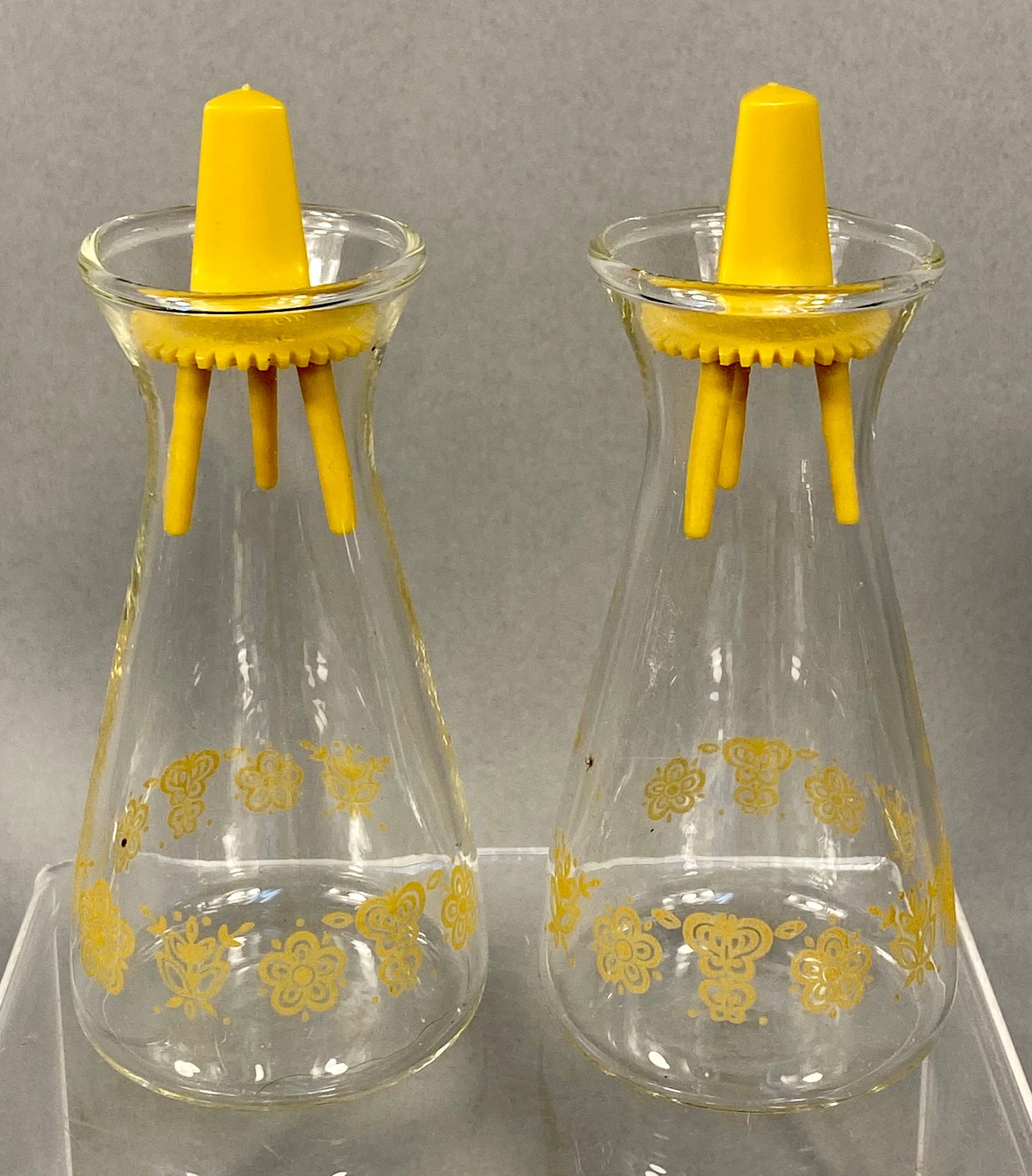 A Pair of Pyrex Butterfly Gold Salt and Pepper Shakers (1 of 4)