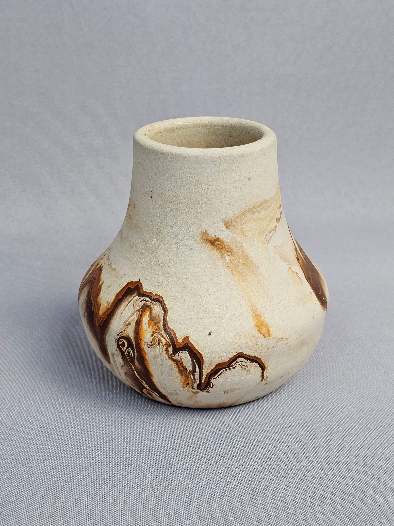 Nemadji Pottery USA Swirled Native American Style Vase (1 of 8)