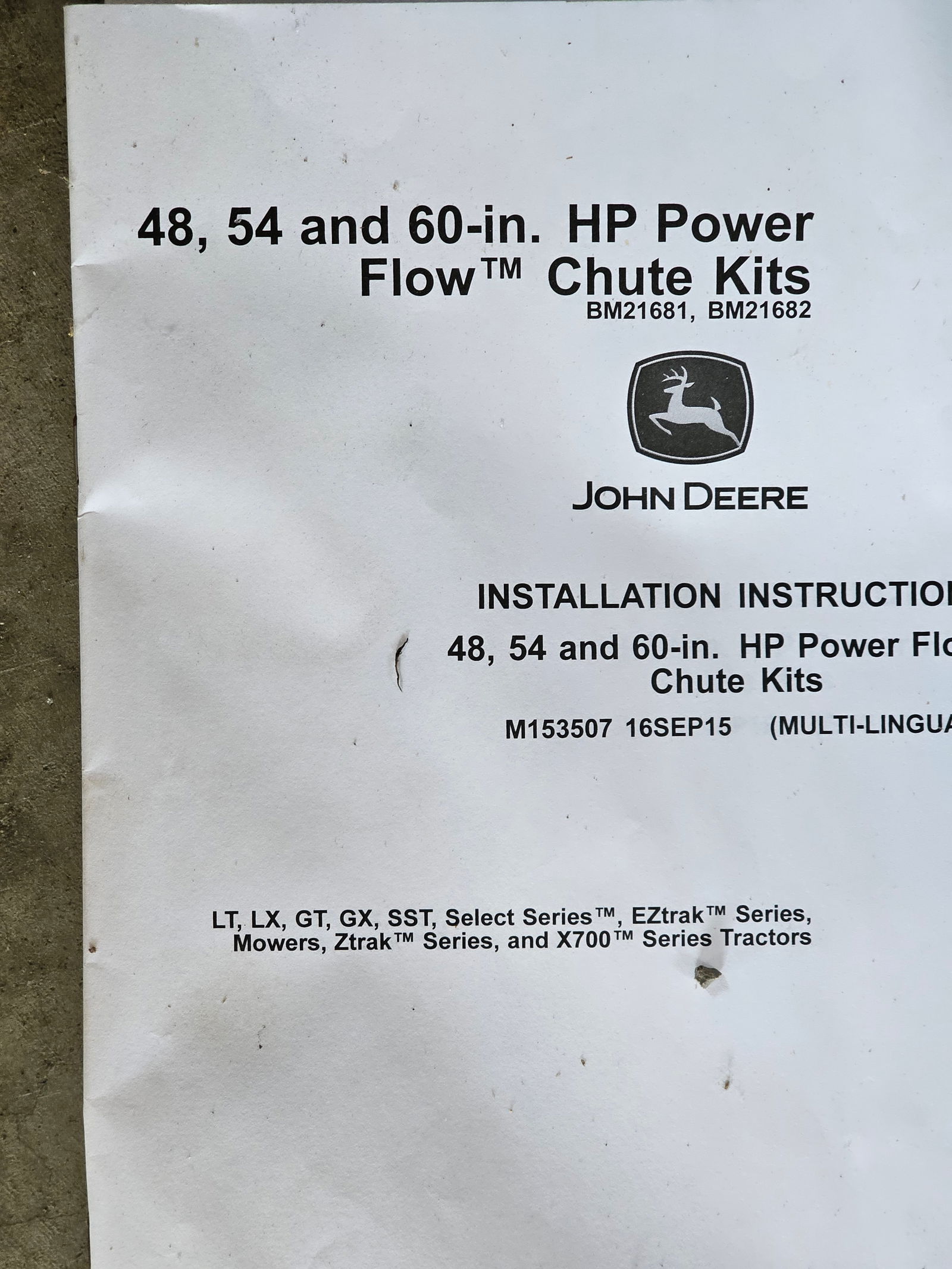 John Deere Power Flow Material Collection System Model PWFL 54A X3 X5: Lot #10-20 are located and MUST be picked up in Eaton Rapids, MI on Tuesday, March 3rd, 2026. NO EXCEPTIONS A John Deere Power Flow material collection system, model PWFL 54A X3 X5, designed for comp