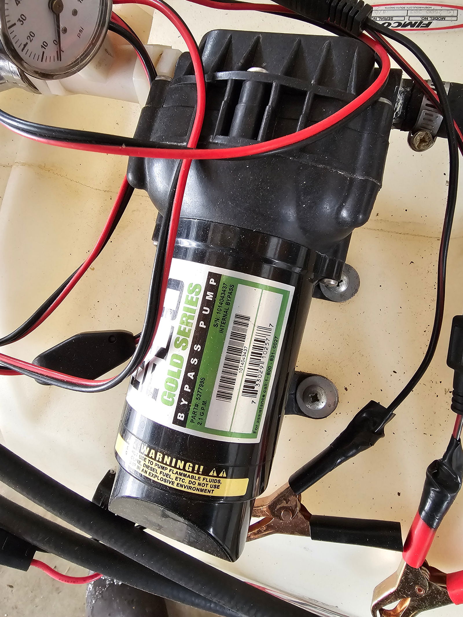 FIMCO Model LG-2500-303 Pull-Behind Trailer Sprayer: Lot #10-20 are located and MUST be picked up in Eaton Rapids, MI on Tuesday, March 3rd, 2026. NO EXCEPTIONS FIMCO model LG-2500-303 pull-behind trailer sprayer. This unit features a white