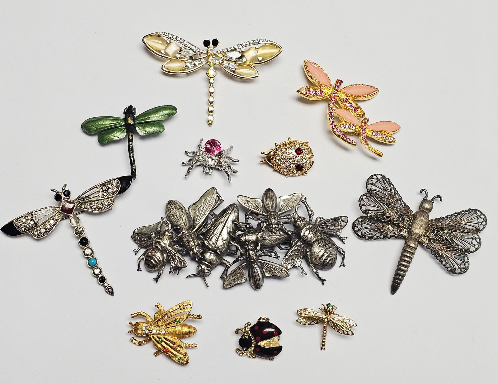 Vintage Insect-Themed Costume Jewelry Brooches (1 of 8)