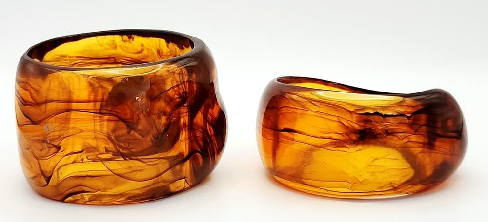 Mid-Century Tortoiseshell-Style Resin Bangle Bracelets (1 of 10)