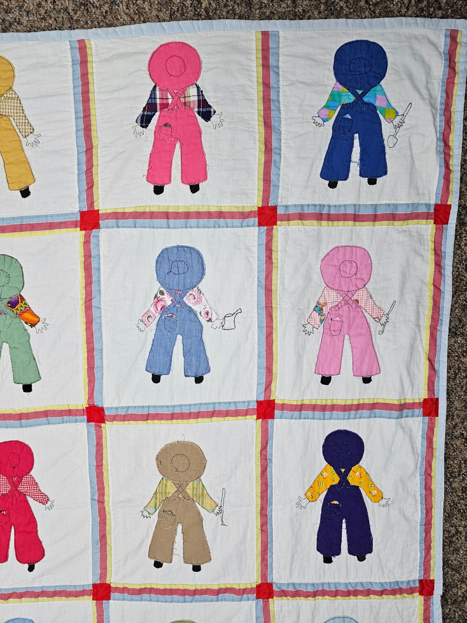 A Vintage Hand Appliqu?© Overall Sam Patchwork Quilt - 5