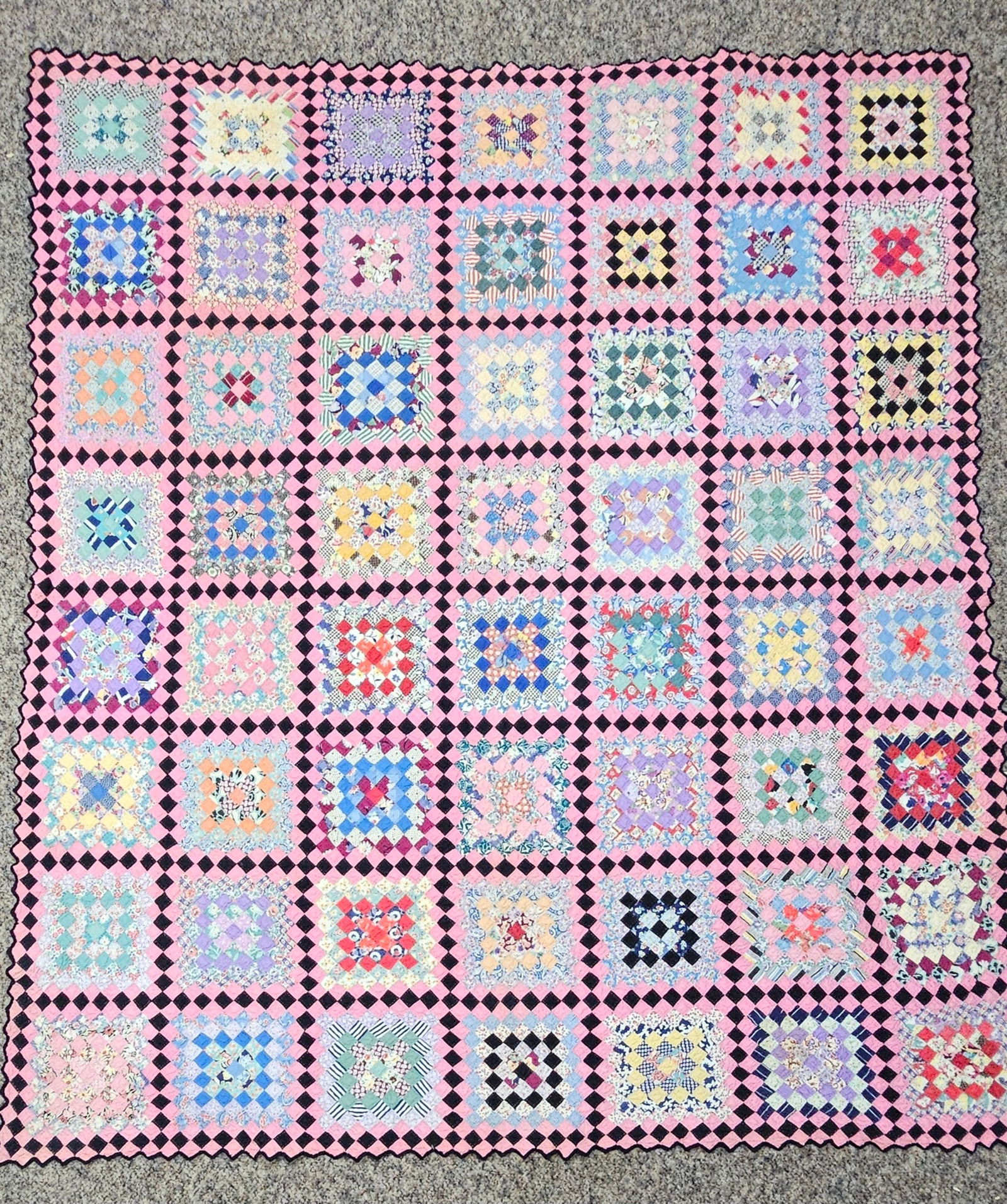 A Vintage American Postage Stamp Patchwork Quilt (1 of 9)