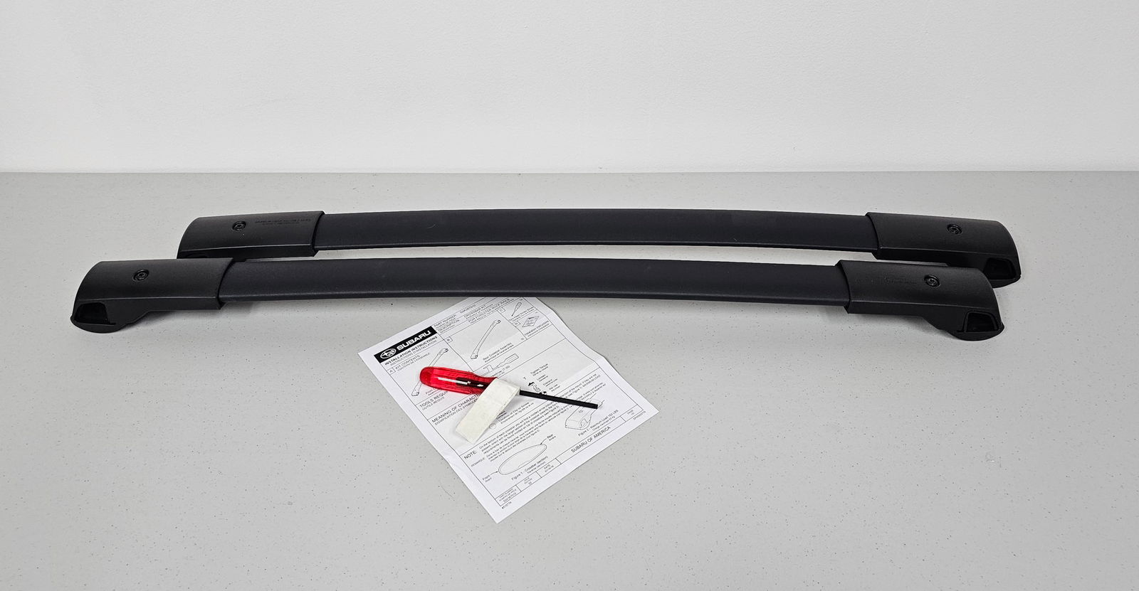 A Pair of Subaru Forester Roof Rack Crossbars, Part SOA367010 (1 of 7)