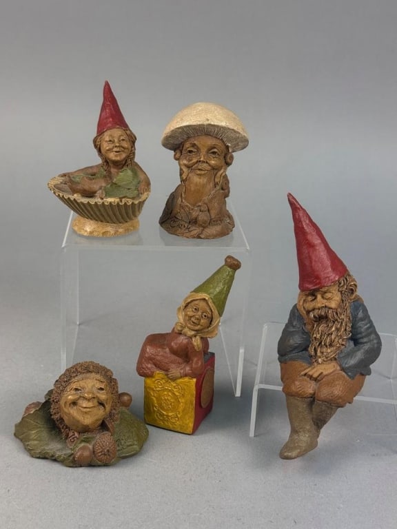 A Collection of Tom Clark Cairn Studio Gnome Figurines (1 of 9)
