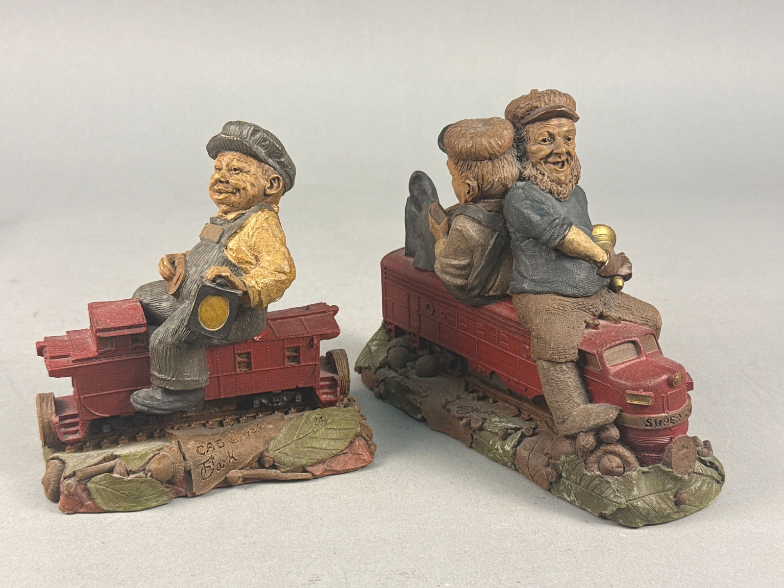 A Pair of Tom Clark Cairn Studio Gnome Figurines, Super Chief and Caboose (1 of 6)