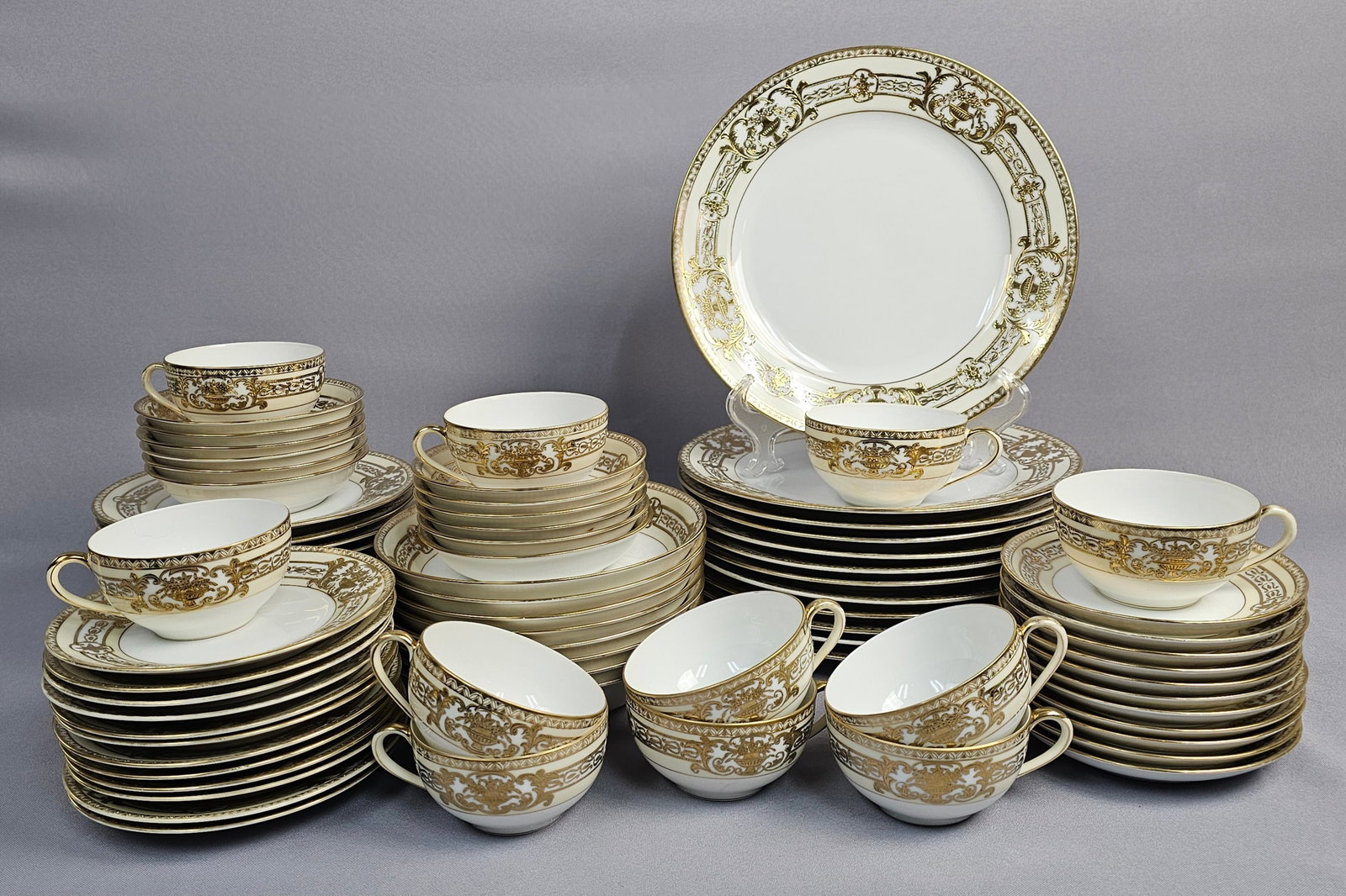 A Set of Assorted Noritake Porcelain Dinnerware (1 of 9)
