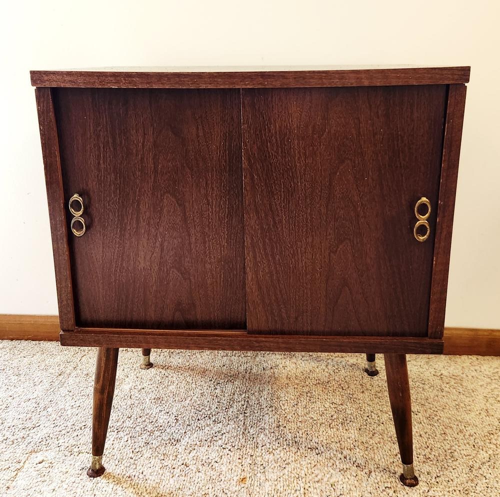 A Mid-Century Modern Lu Van Inc. Record Storage Cabinet (1 of 10)
