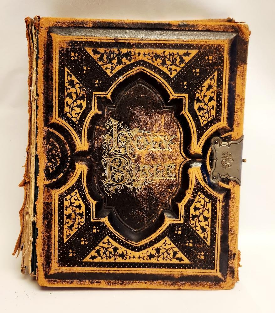 1886 A. J. Holman and Co. Parallel Edition Family Bible, Philadelphia (1 of 10)