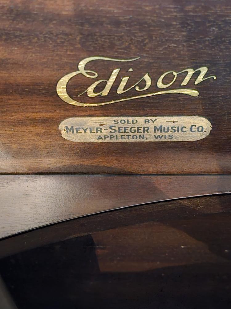 Edison Diamond Disc Phonograph Console - 8