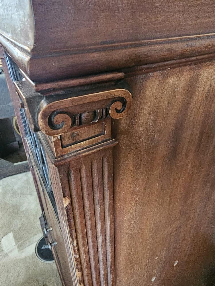 A Shell-o-Phone Floor-Standing Talking Machine Phonograph - 12