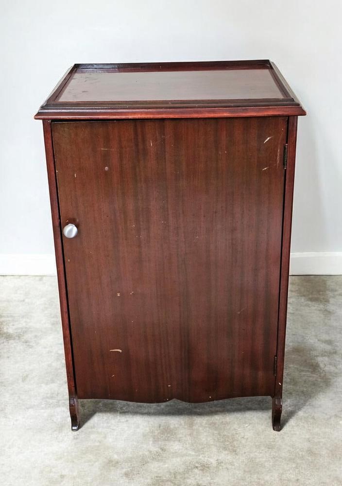 Antique Wooden Disc Record Cabinet (1 of 11)