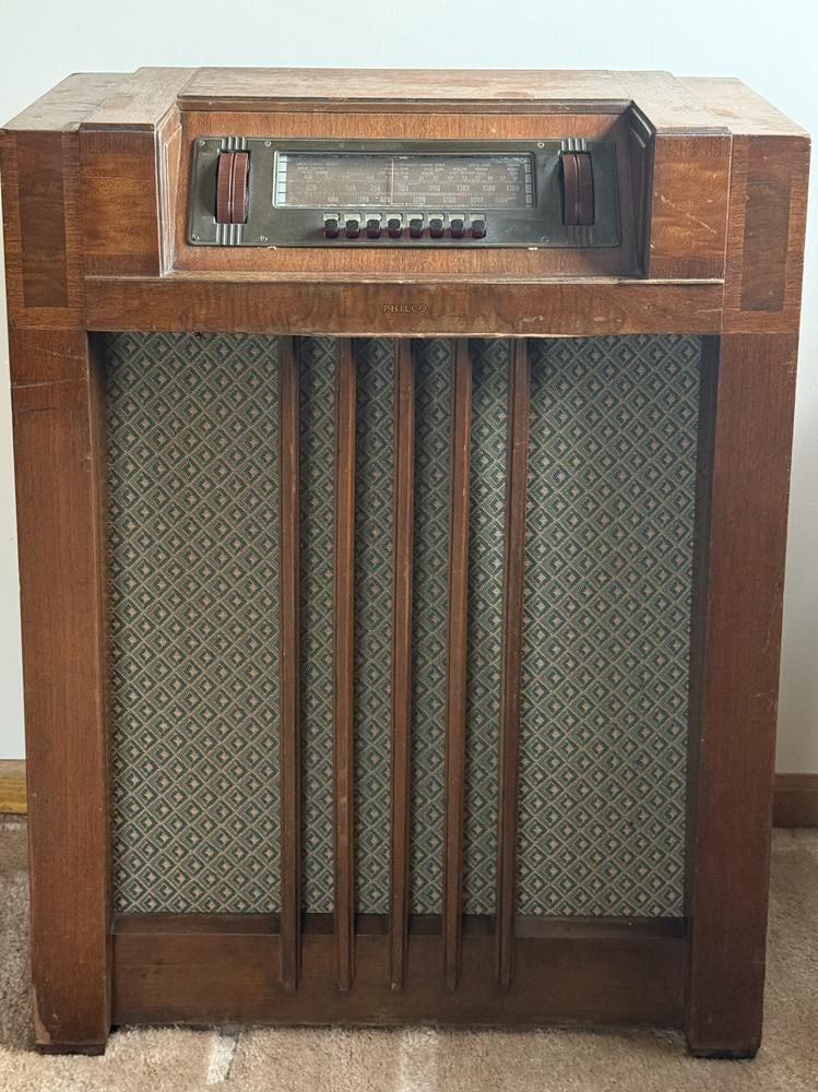 Philco Model 39-40 Art Deco Console Tube Radio (1 of 7)