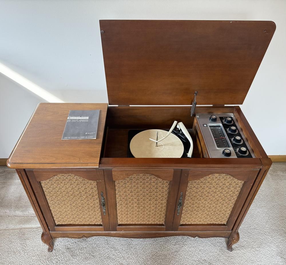 Penncrest Mid-Century Modern Stereophonic High Fidelity Console (1 of 8)