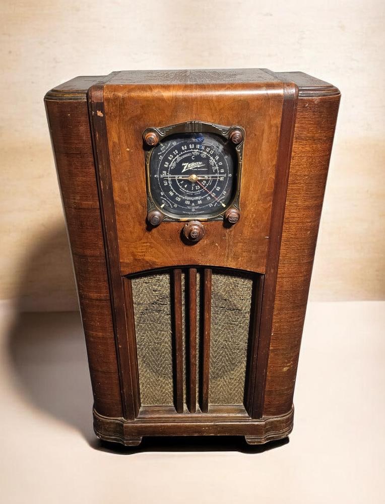 Zenith Art Deco Console Radio N399984 (1 of 11)