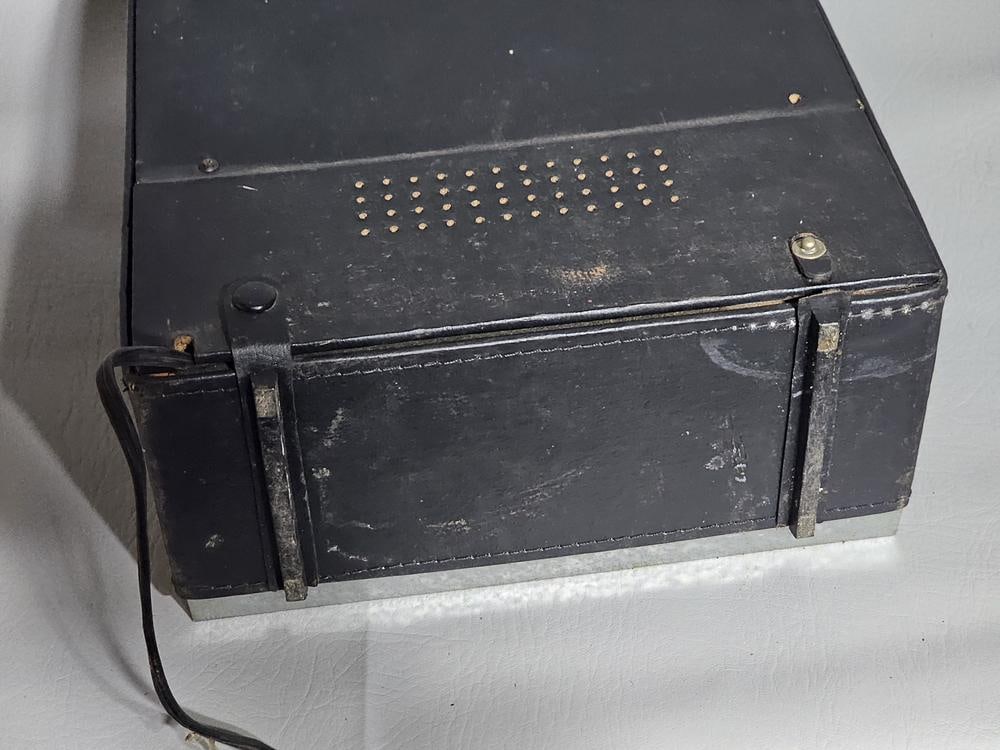 Aircastle Model 162F1 Solid State 8-Band Receiver - 11