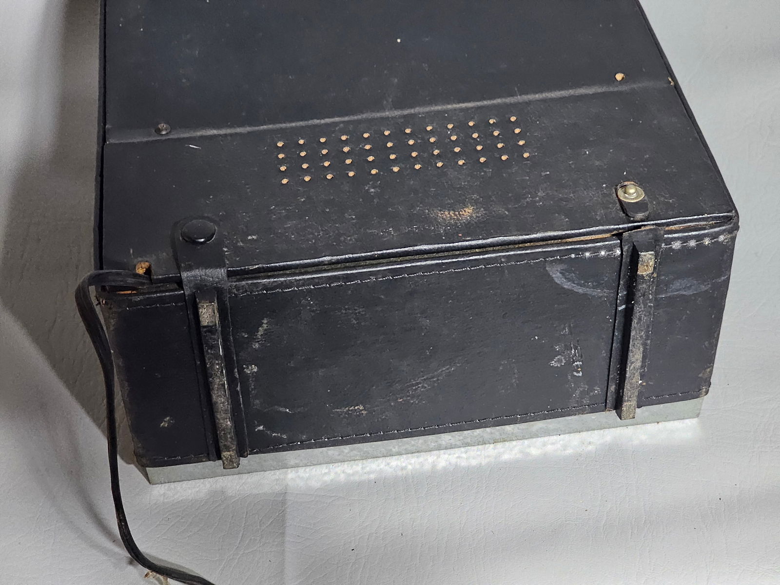 Aircastle Model 162F1 Solid State 8-Band Receiver - 12