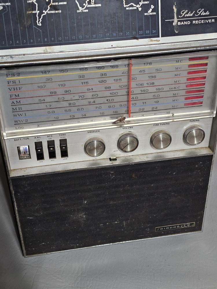 Aircastle Model 162F1 Solid State 8-Band Receiver - 3