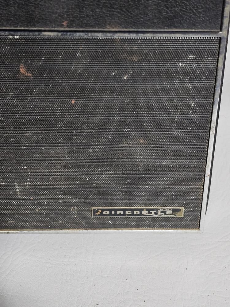 Aircastle Model 162F1 Solid State 8-Band Receiver - 5