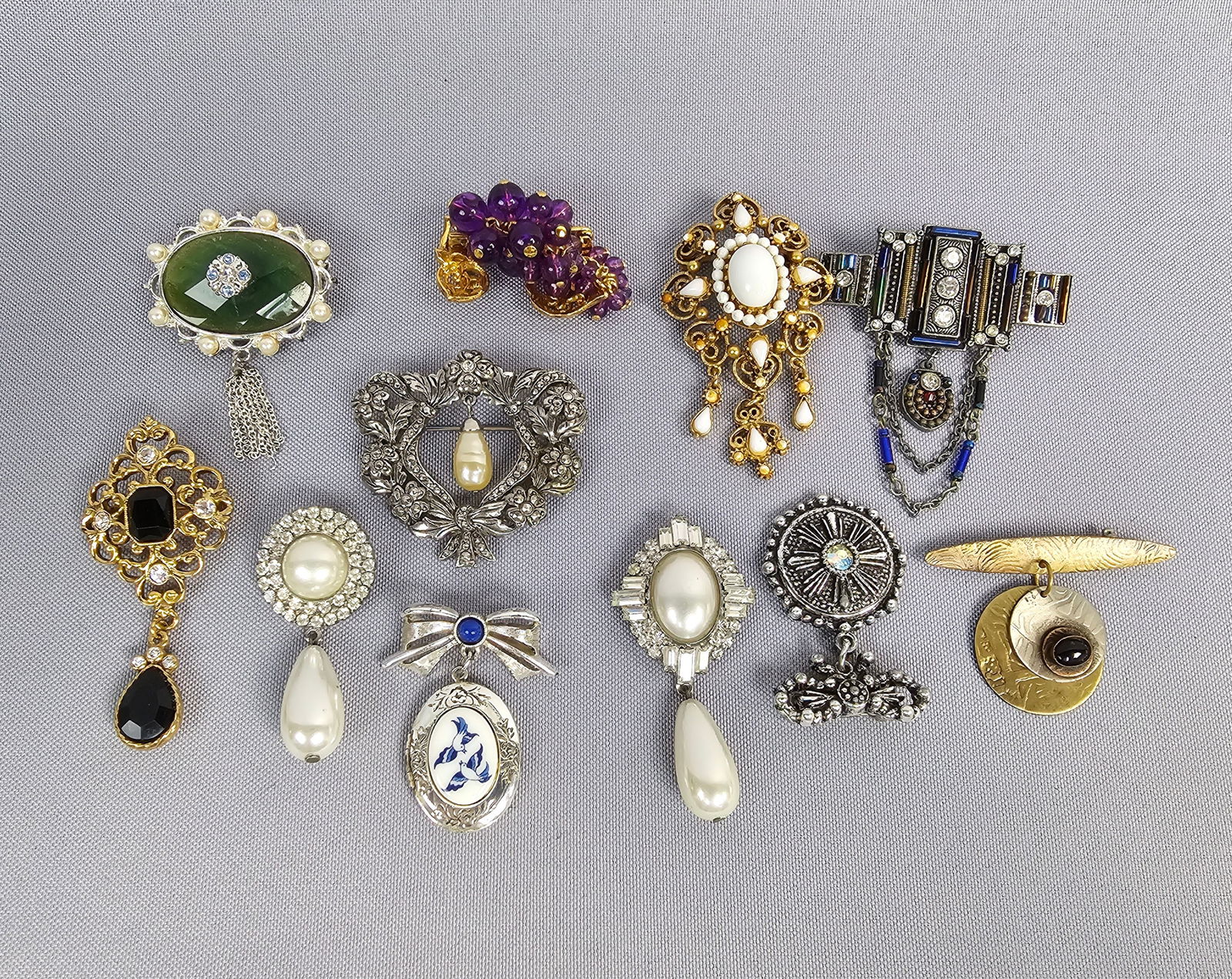 Multi-Tone Metal and Rhinestone Vintage Costume Brooch Collection, Florenza Included (1 of 8)