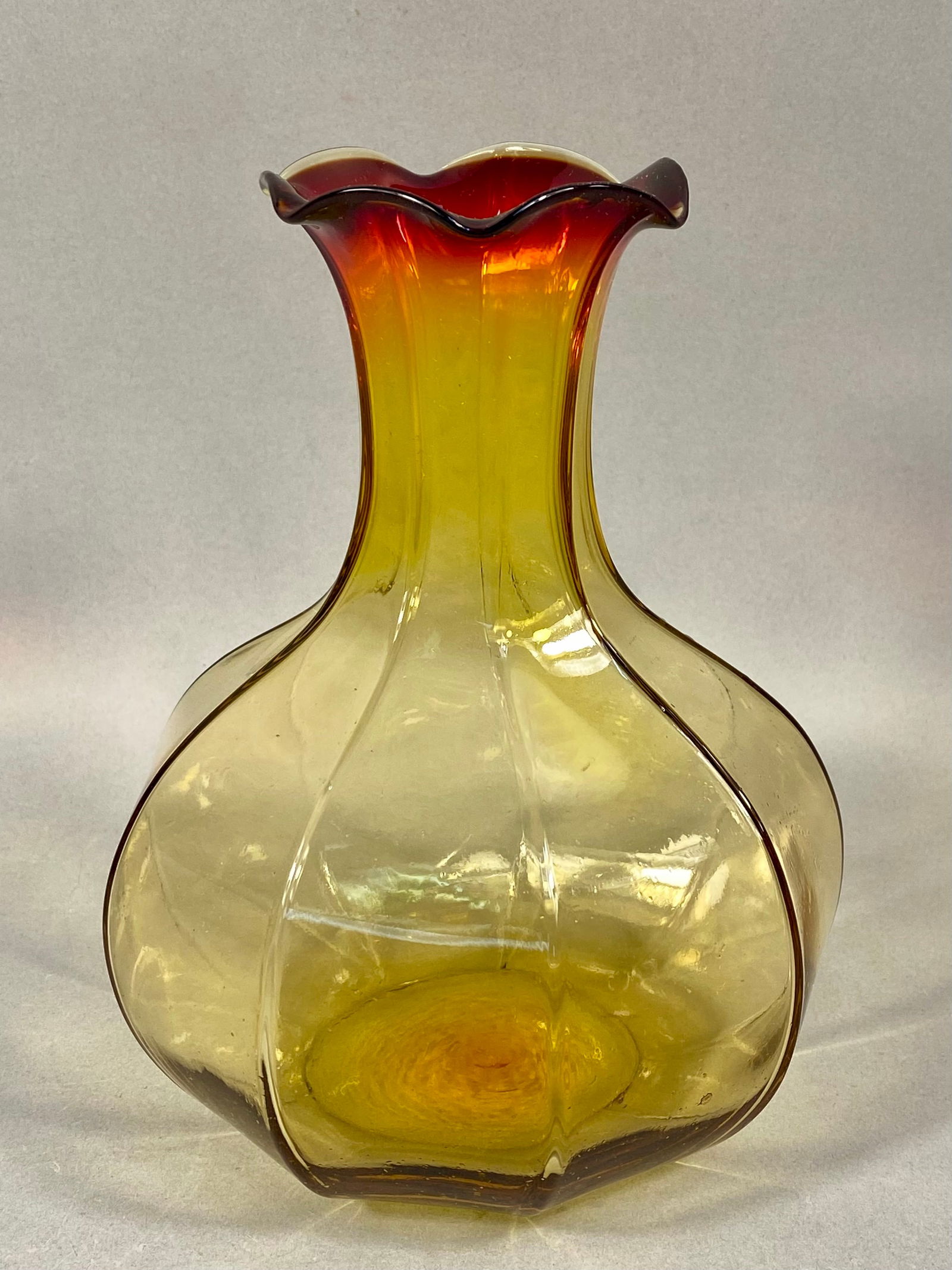 Tiara Exclusives, Amberina Mold-Blown Glass, Sunset Colonial Water Bottle (1 of 4)