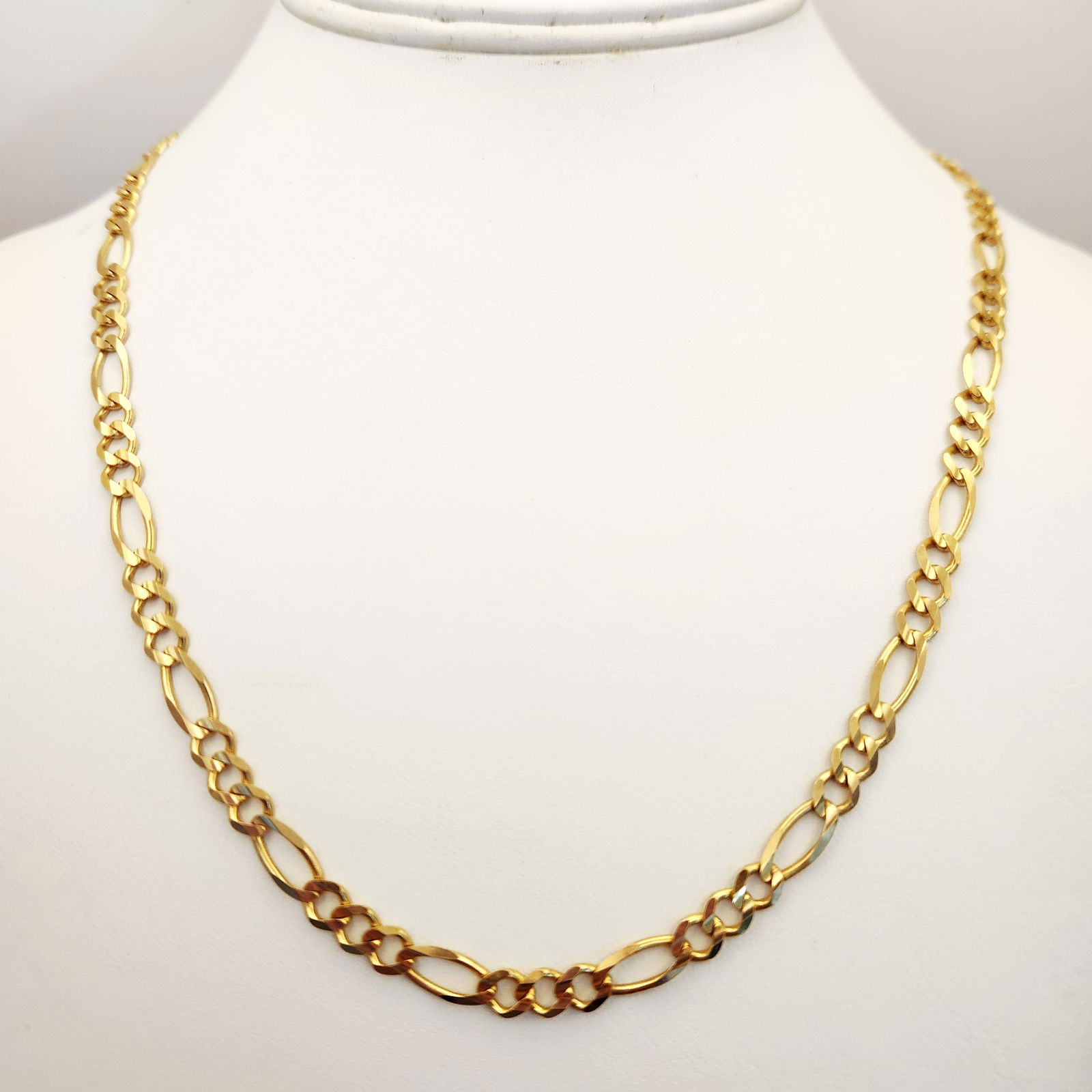 10K Gold Figaro Link Necklace 14.4 Grams (1 of 5)