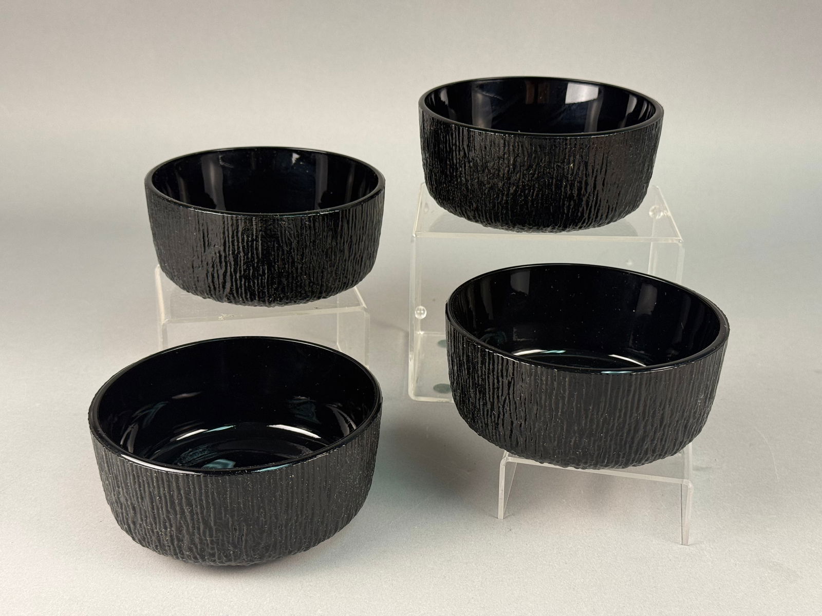 Tiara Exclusives Pressed Bark Texture Glass Bowls (1 of 5)