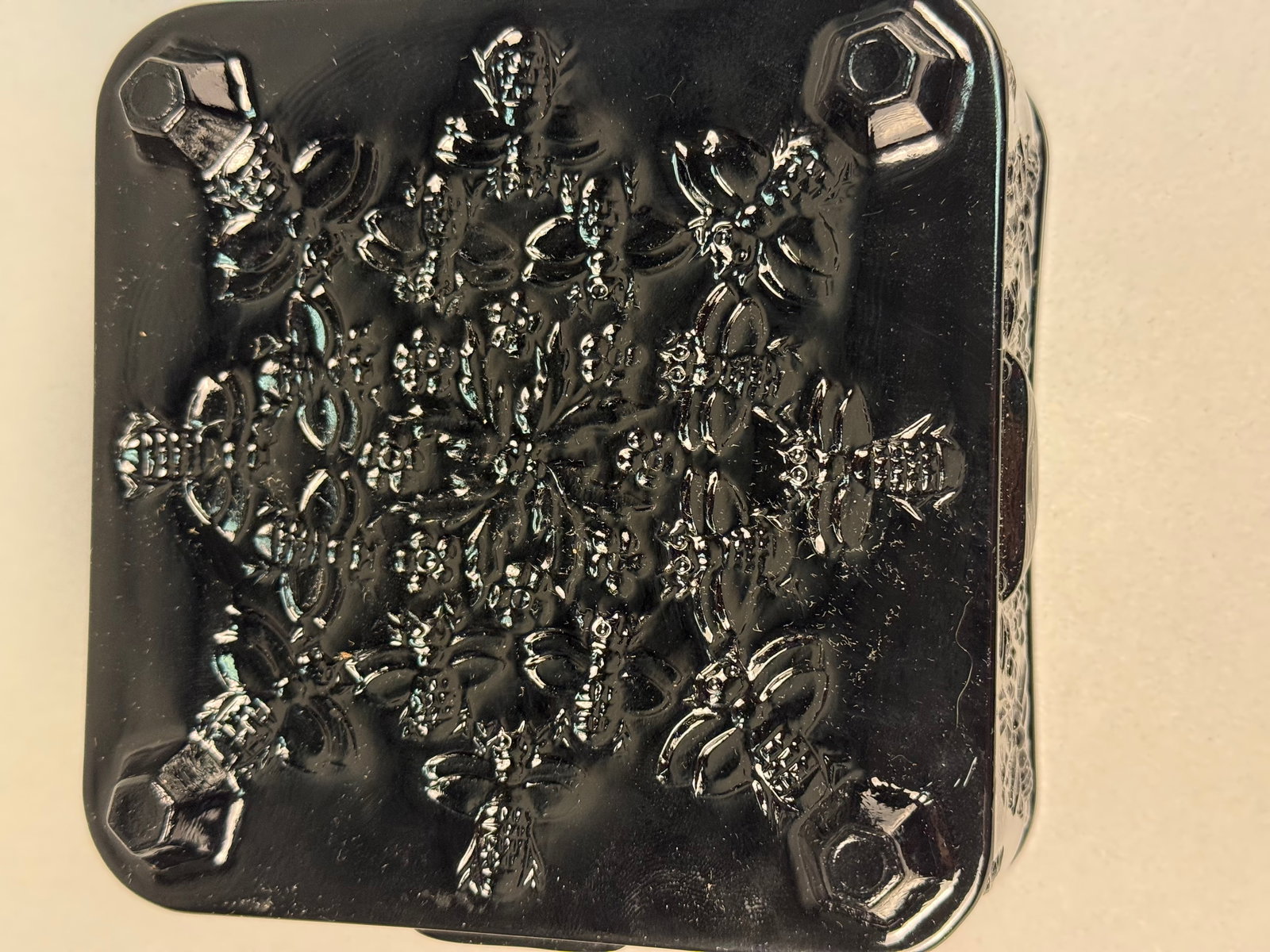 Tiara Exclusives Black Glass Honey Bee Pattern Square Covered Dish - 6