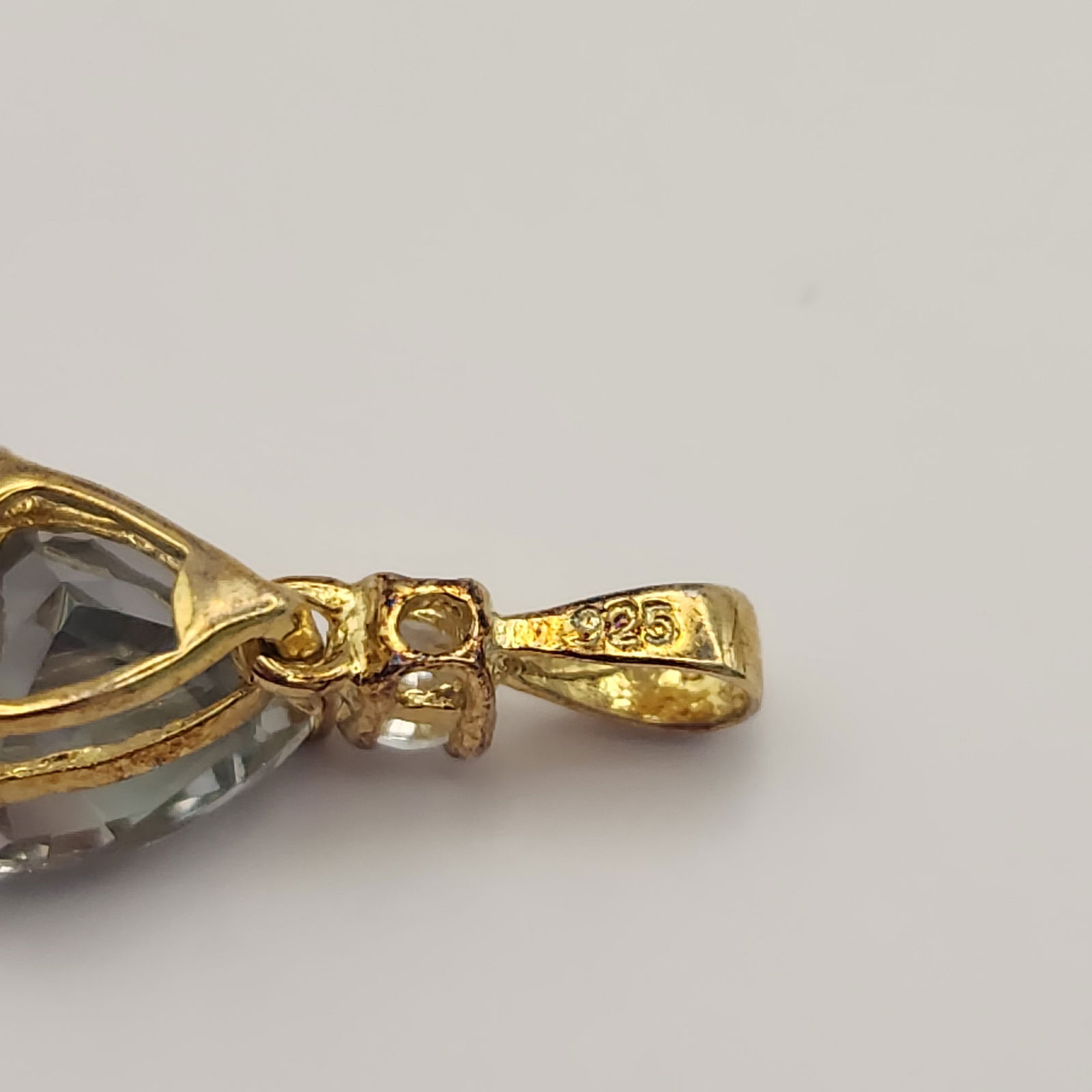 Assorted Pendants Including Sterling 10.8 Grams - 6