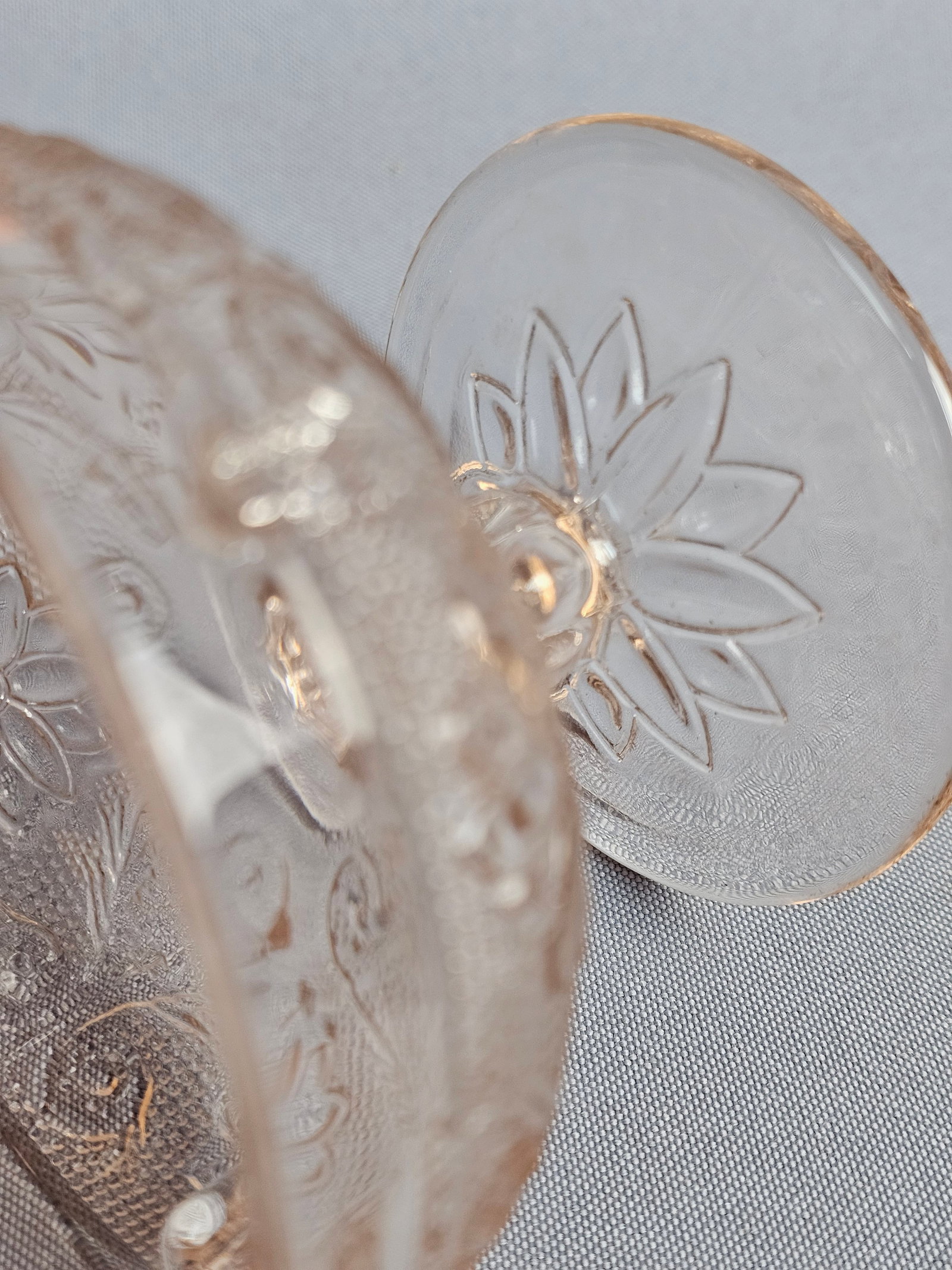 A Pair of Tiara Indiana Glass Sandwich Pattern Fairy Lamps - 12