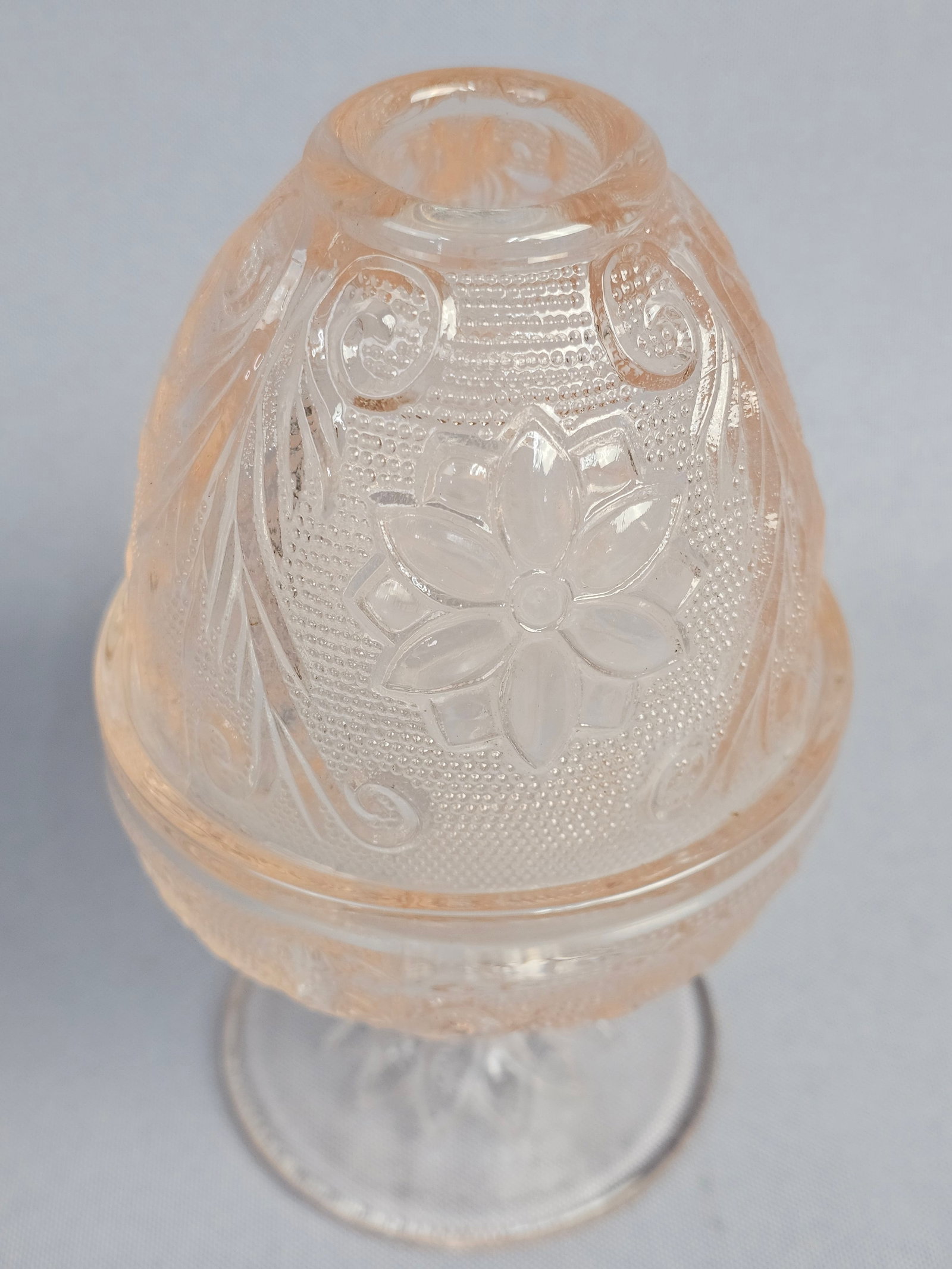 A Pair of Tiara Indiana Glass Sandwich Pattern Fairy Lamps - 8