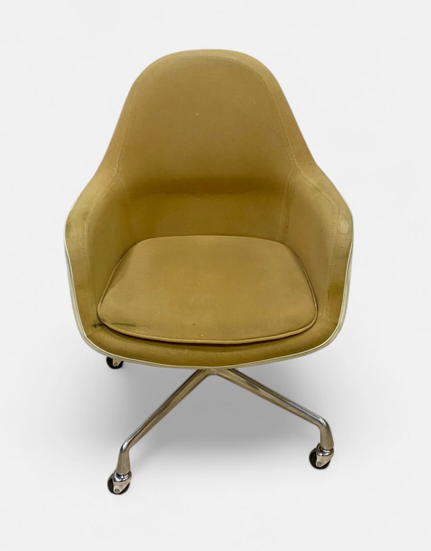 Herman Miller Eames EA178 Loose Cushion Armchair (1 of 13)