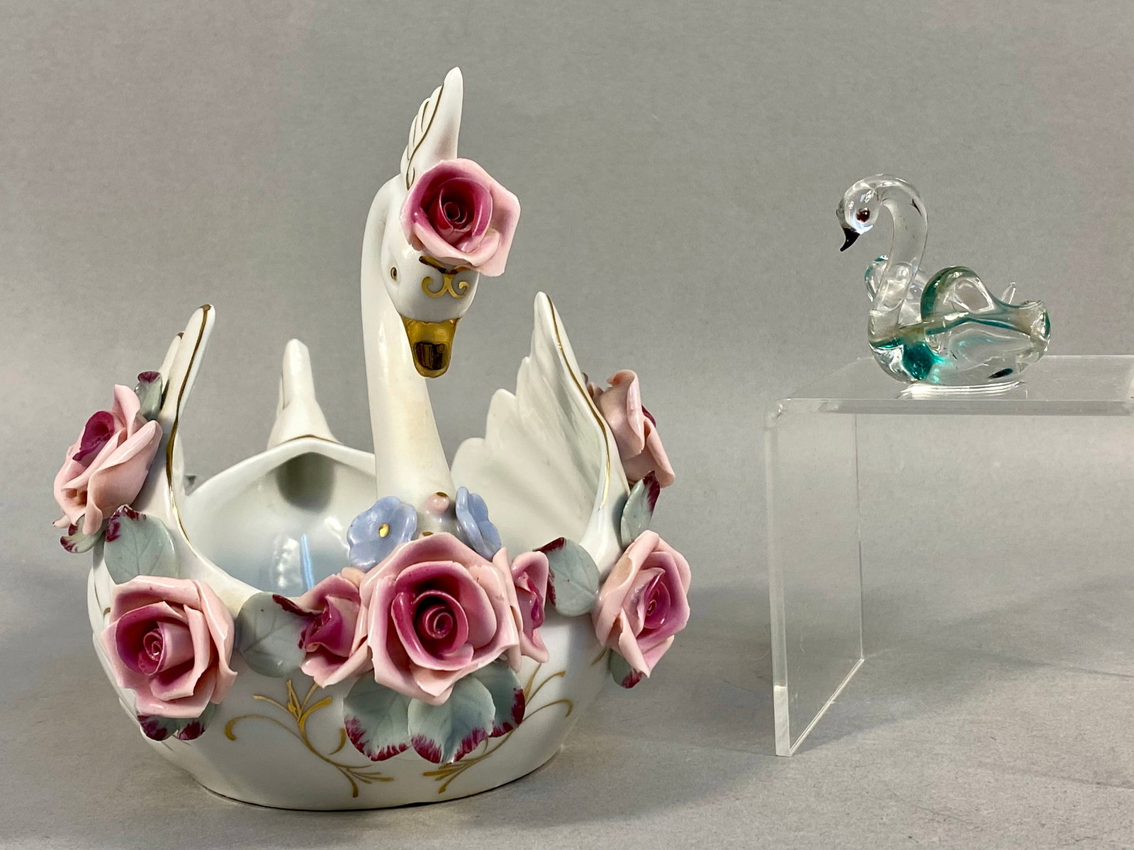 Two Decorative Swan Items Including an Occupied Japan Porcelain Planter and Art Glass Figurine (1 of 10)