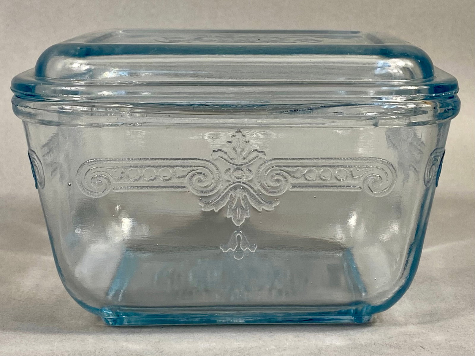 Fire-King Sapphire Blue Philbe Pattern Refrigerator Dish with Lid (1 of 7)