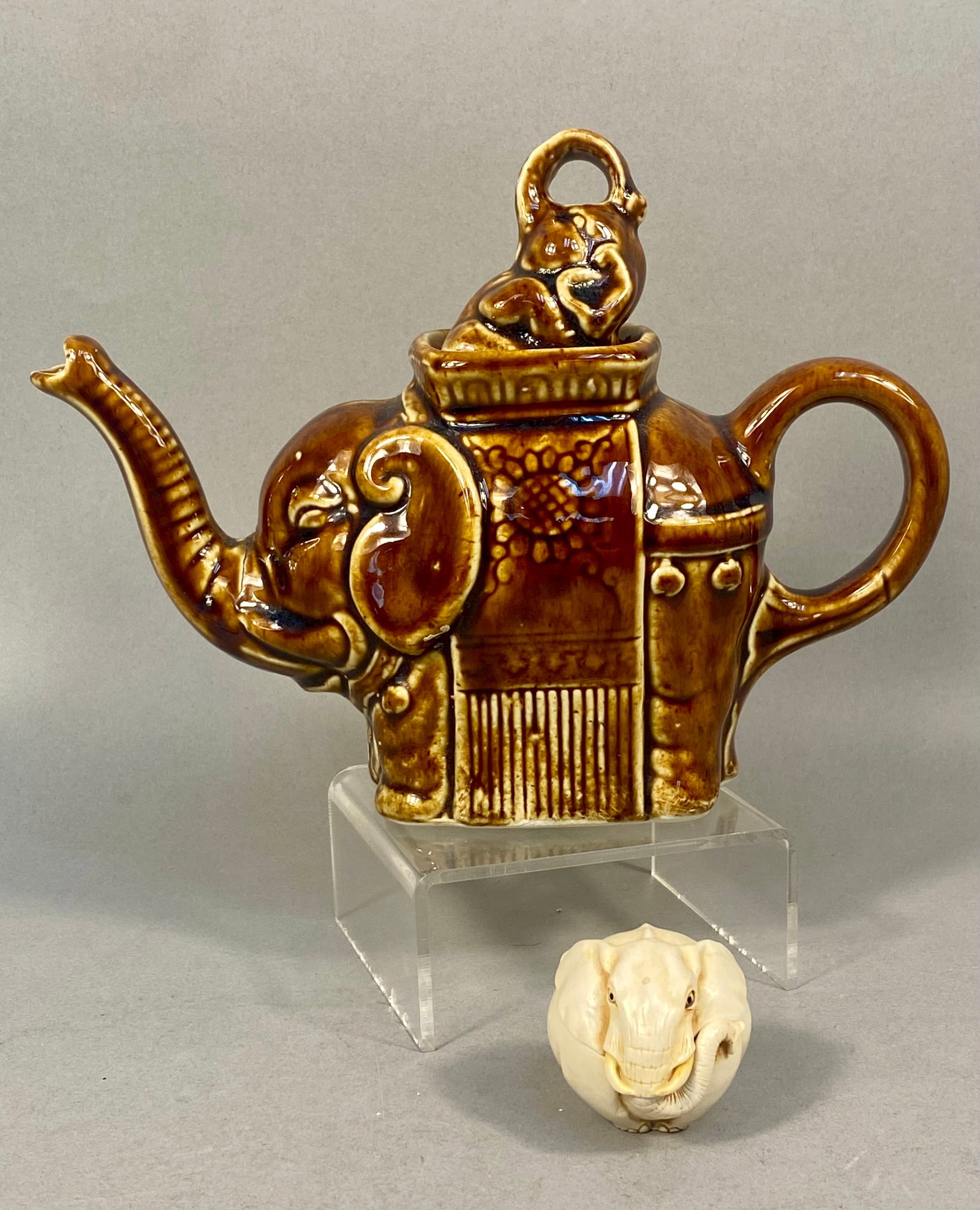 Two Elephant-Themed Decorative Items Including a Ceramic Teapot and a Harmony Kingdom Trinket Box (1 of 10)