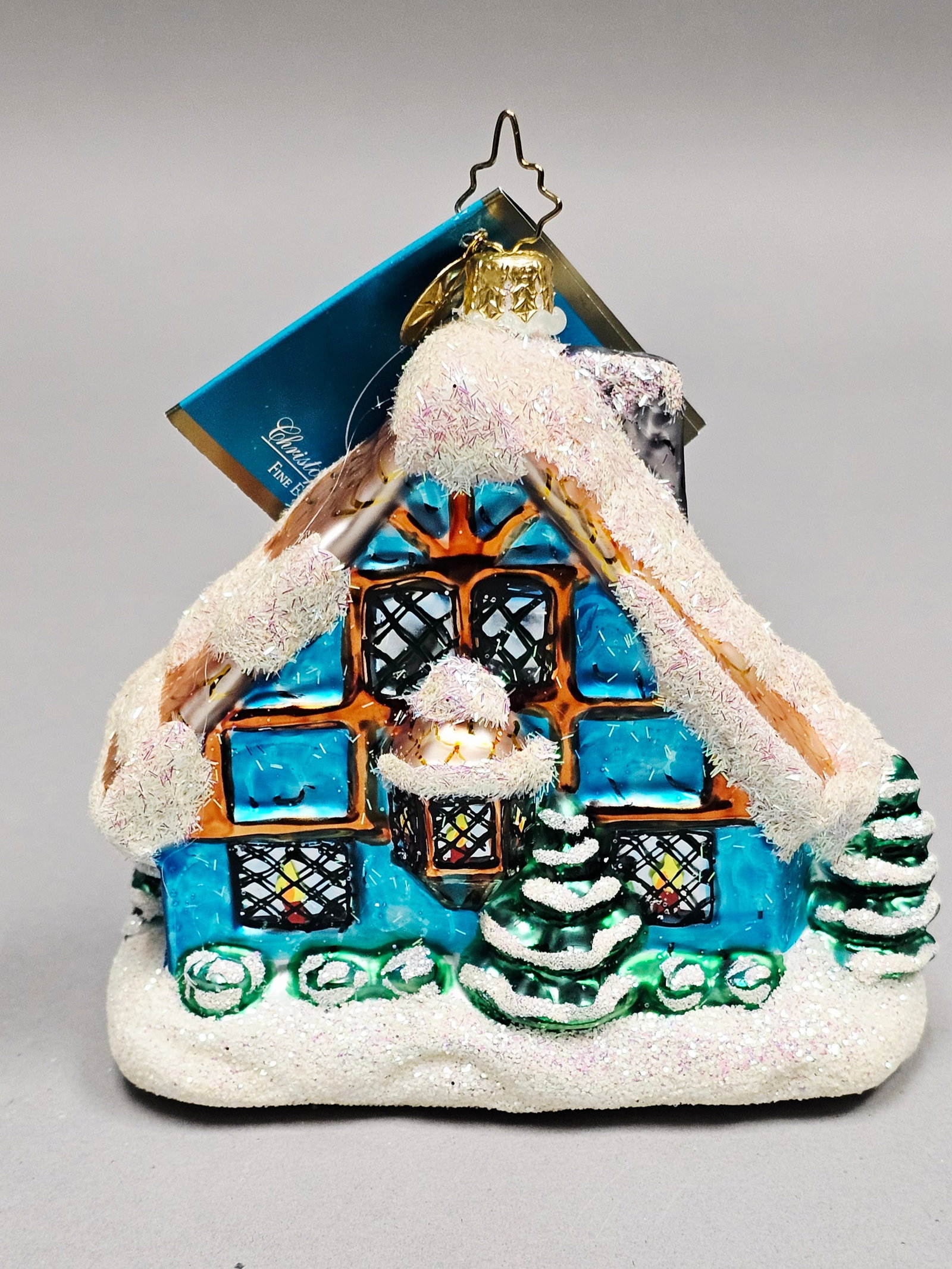 Christopher Radko 2006 Hathaway House Glass Ornament: Christopher Radko hand-blown European glass Christmas ornament titled Hathaway House, produced in Poland and dated 2006. This cottage-style ornament is crafted from hand-blown glass and features teal-