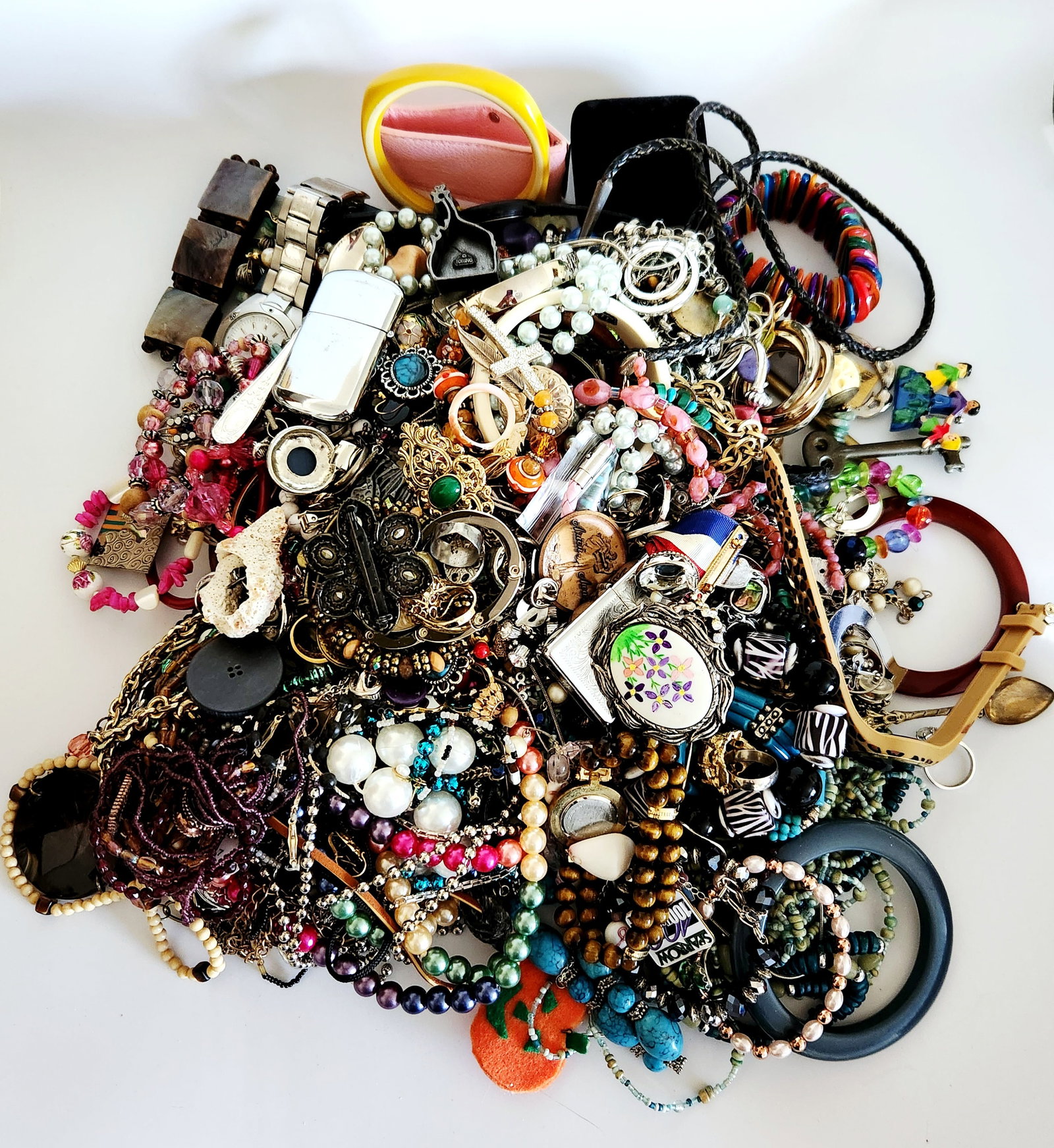 Mystery Grab Bag #2 What Will You Find???: Contents not inspected. Lot weighs approximately 11 lbs.