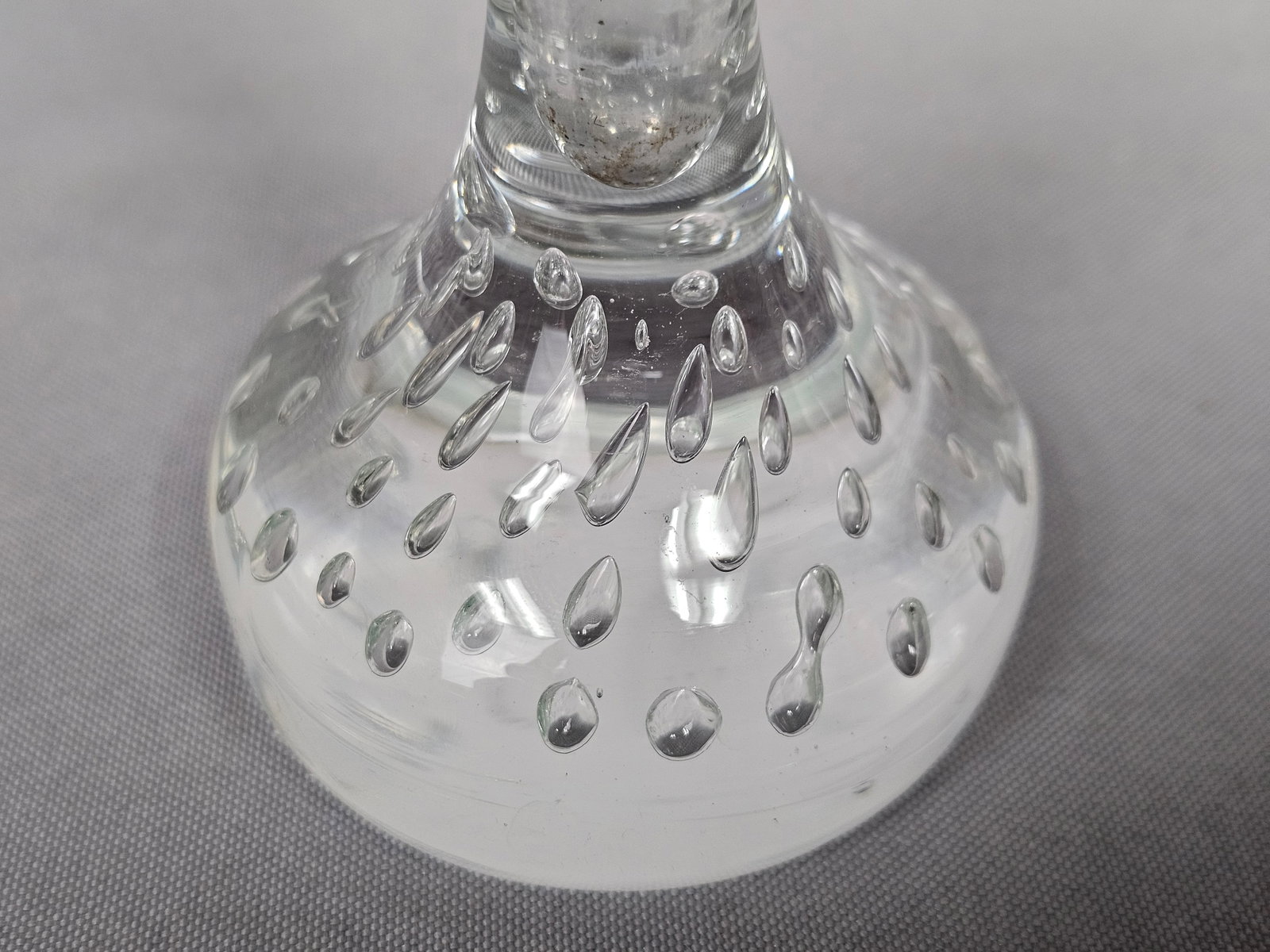 Jack-in-the-Pulpit Vase with Controlled Bubble Base - 5