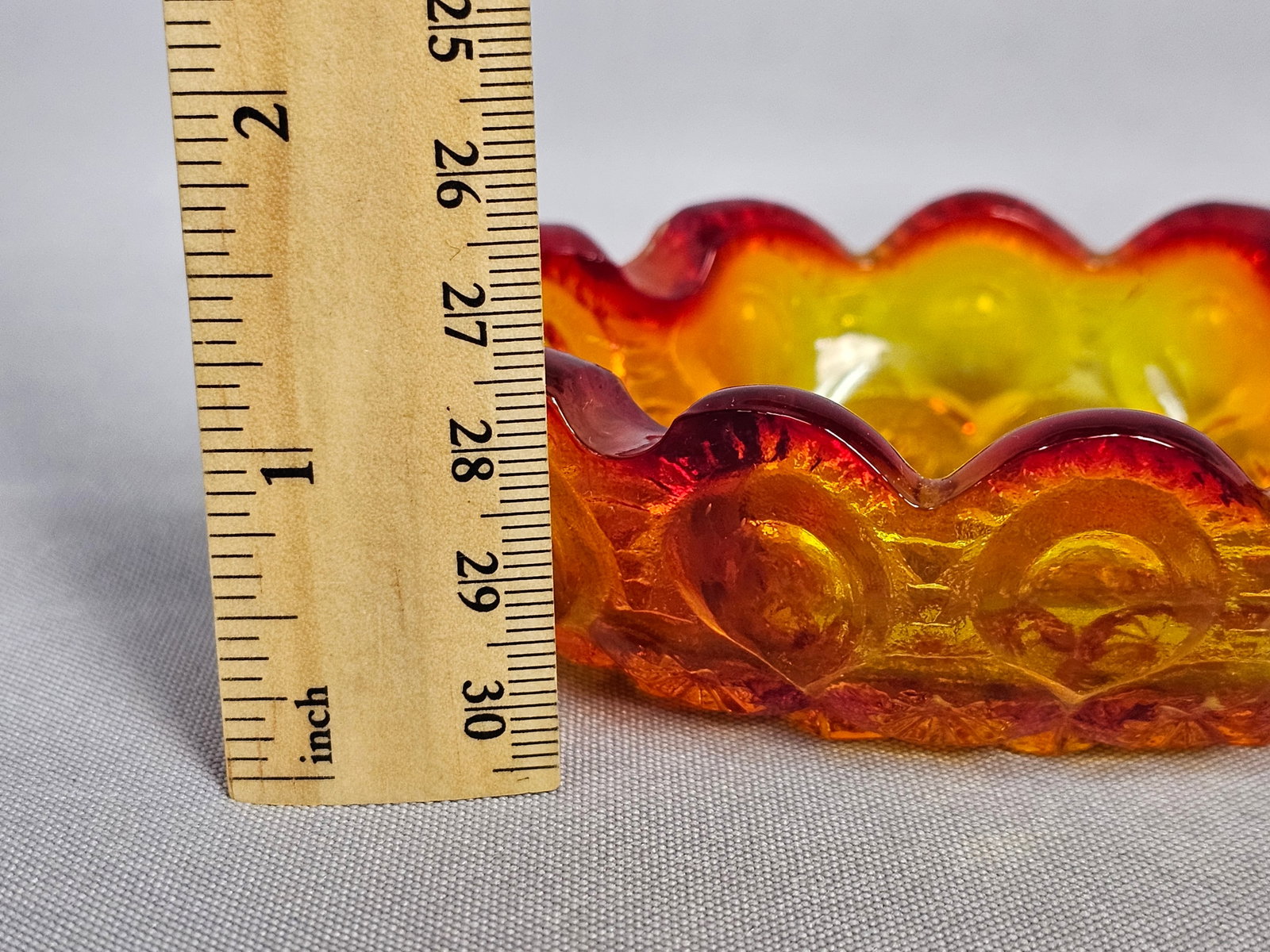 Small Amberina Moon & Star Pattern Oval Dish - 10