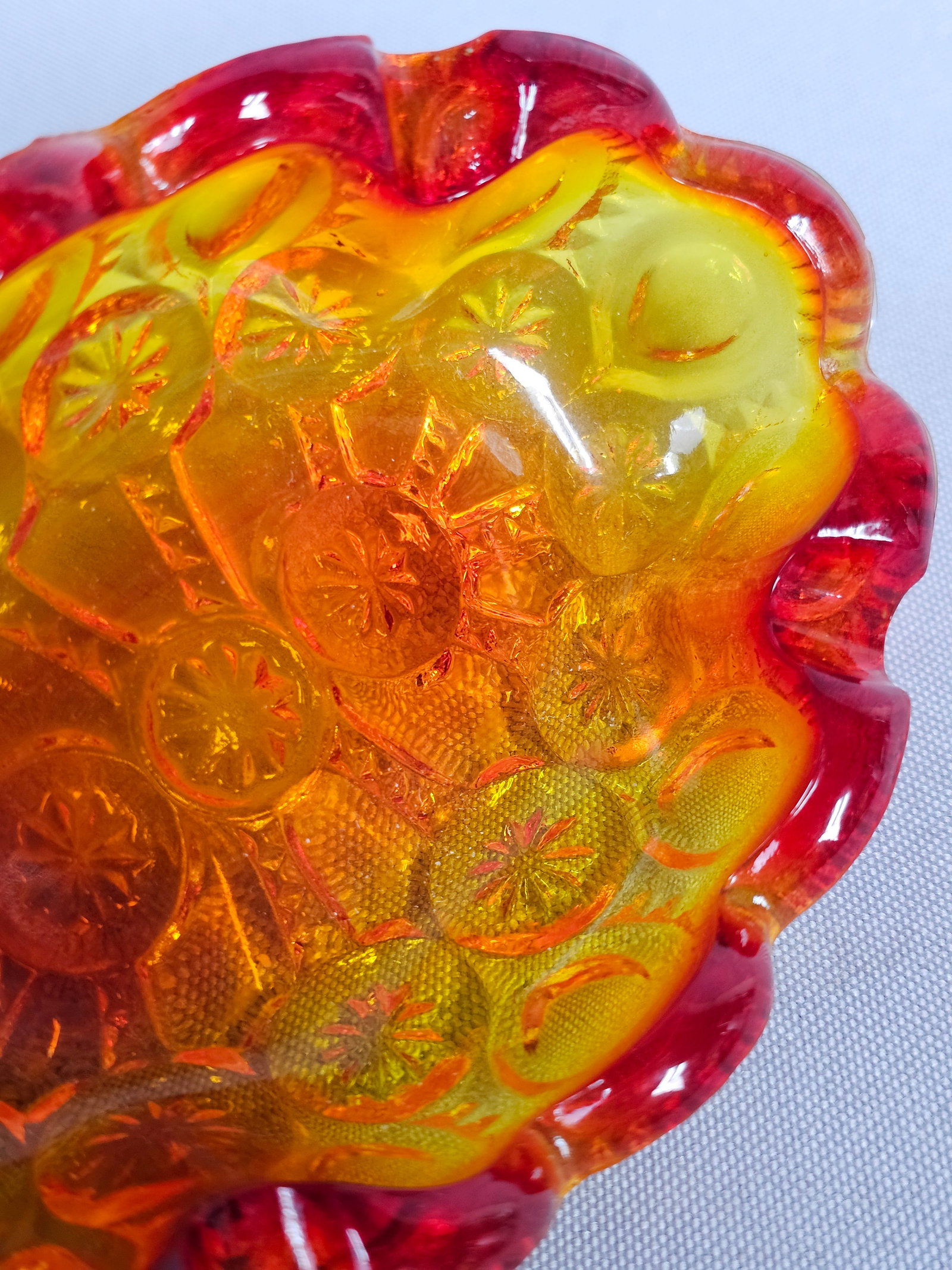 Small Amberina Moon & Star Pattern Oval Dish - 5