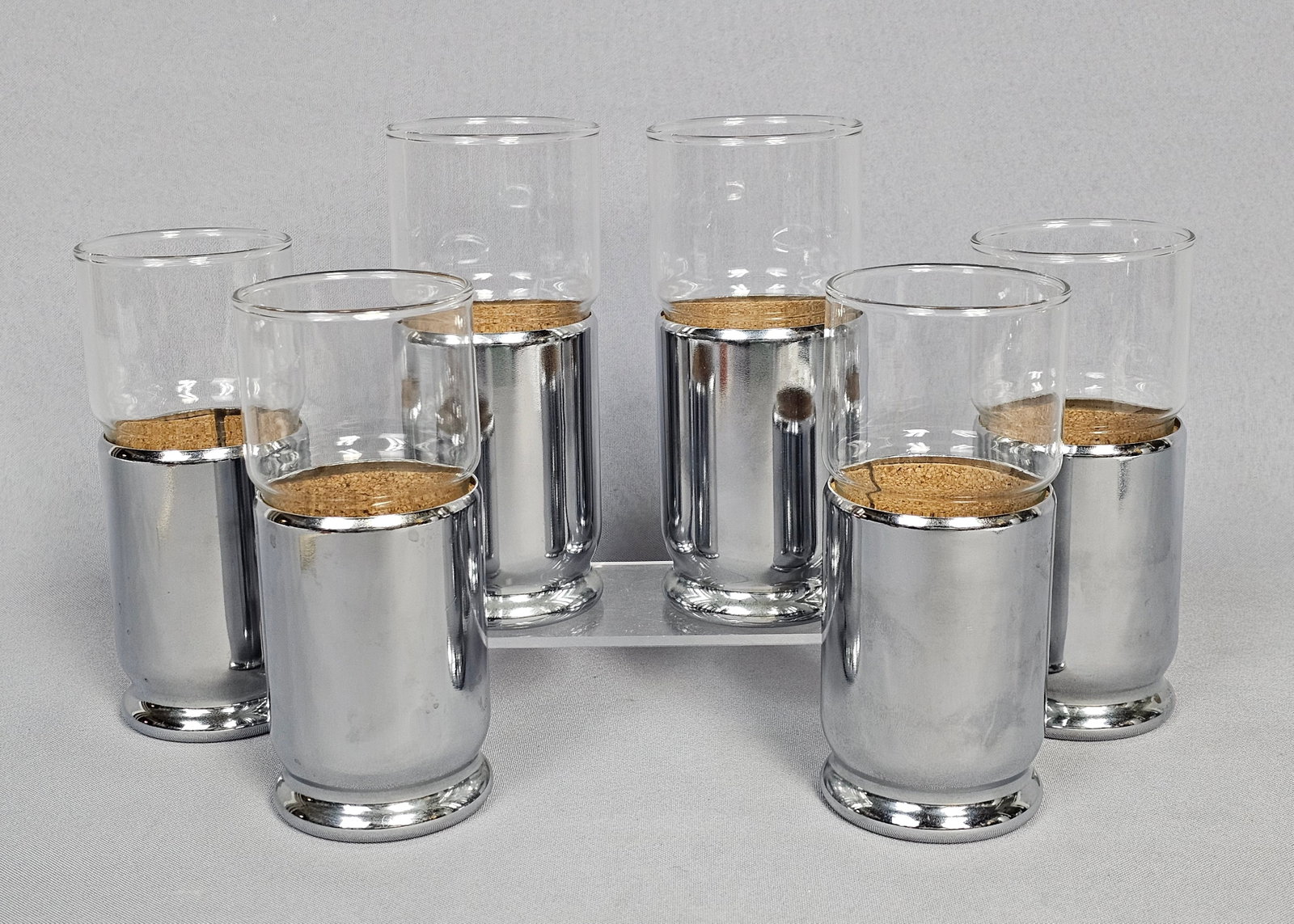 Mid-Century Modern Chrome-Plated Tumbler Holders (1 of 9)