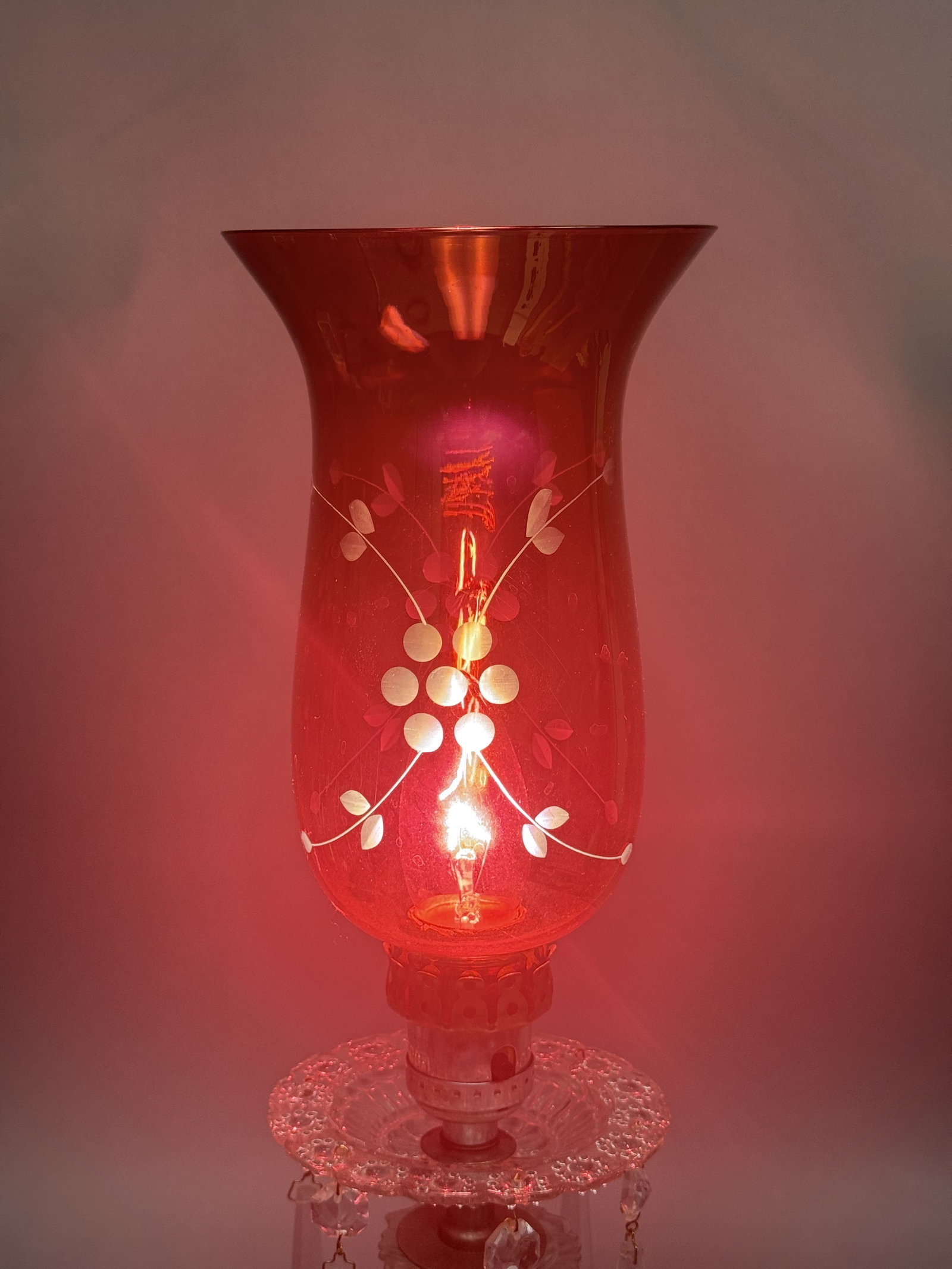 Vintage Pressed Glass Boudoir Lamp - 3