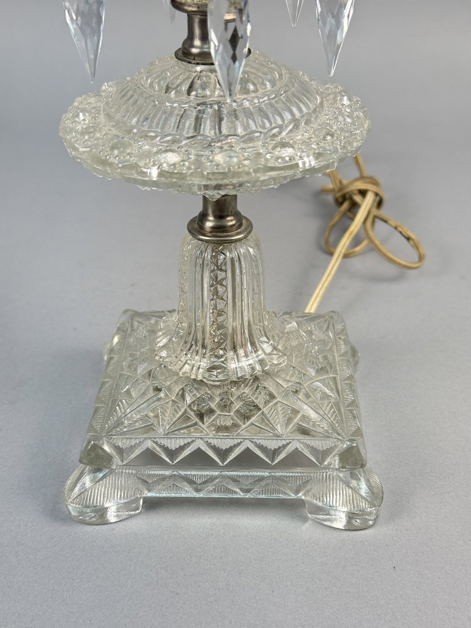 Vintage Pressed Glass Boudoir Lamp - 4
